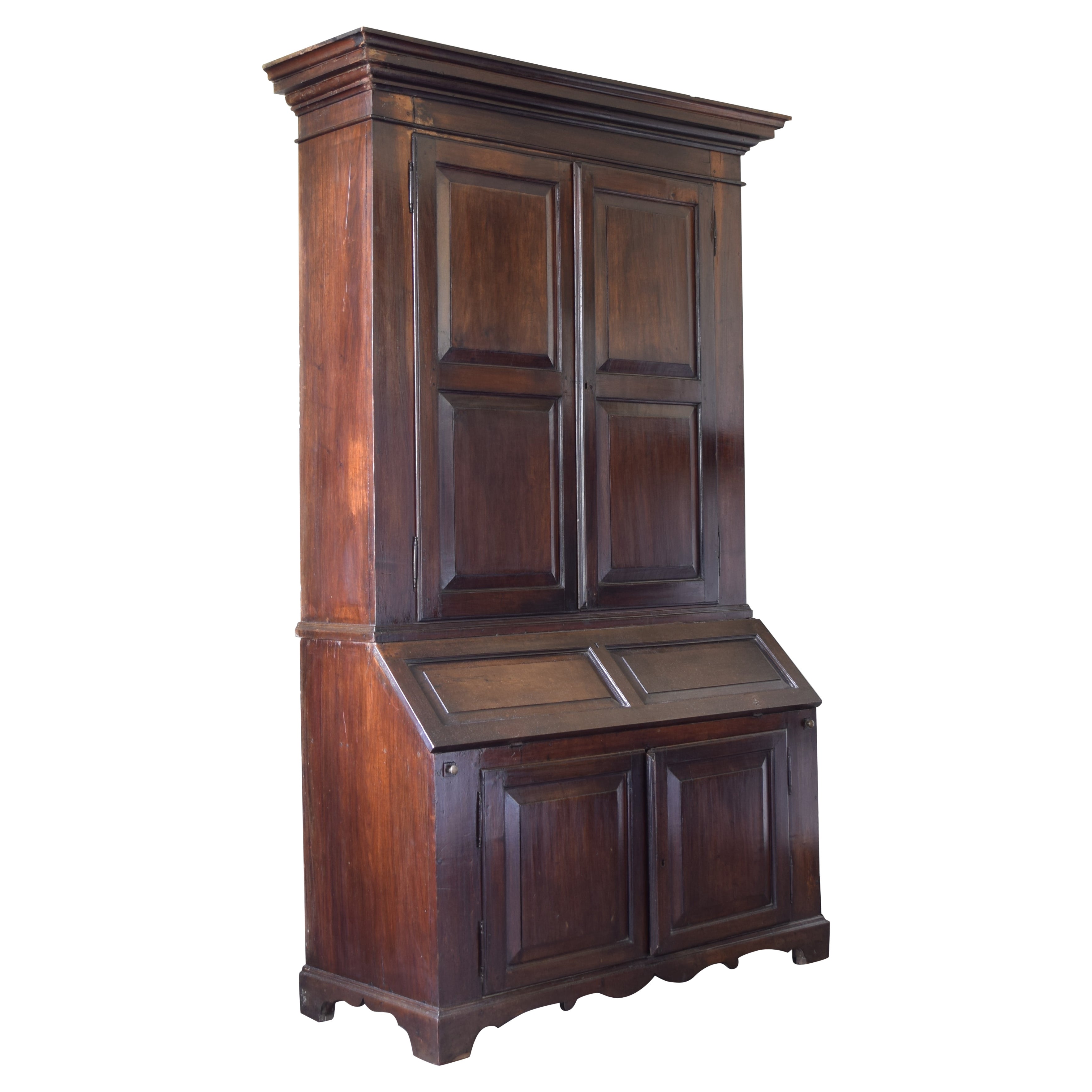 Italienischer Sekretär-Schrank aus getäfeltem Nussbaumholz, Emiliana, LXIV-Periode, frühes 18. Jahrhundert.