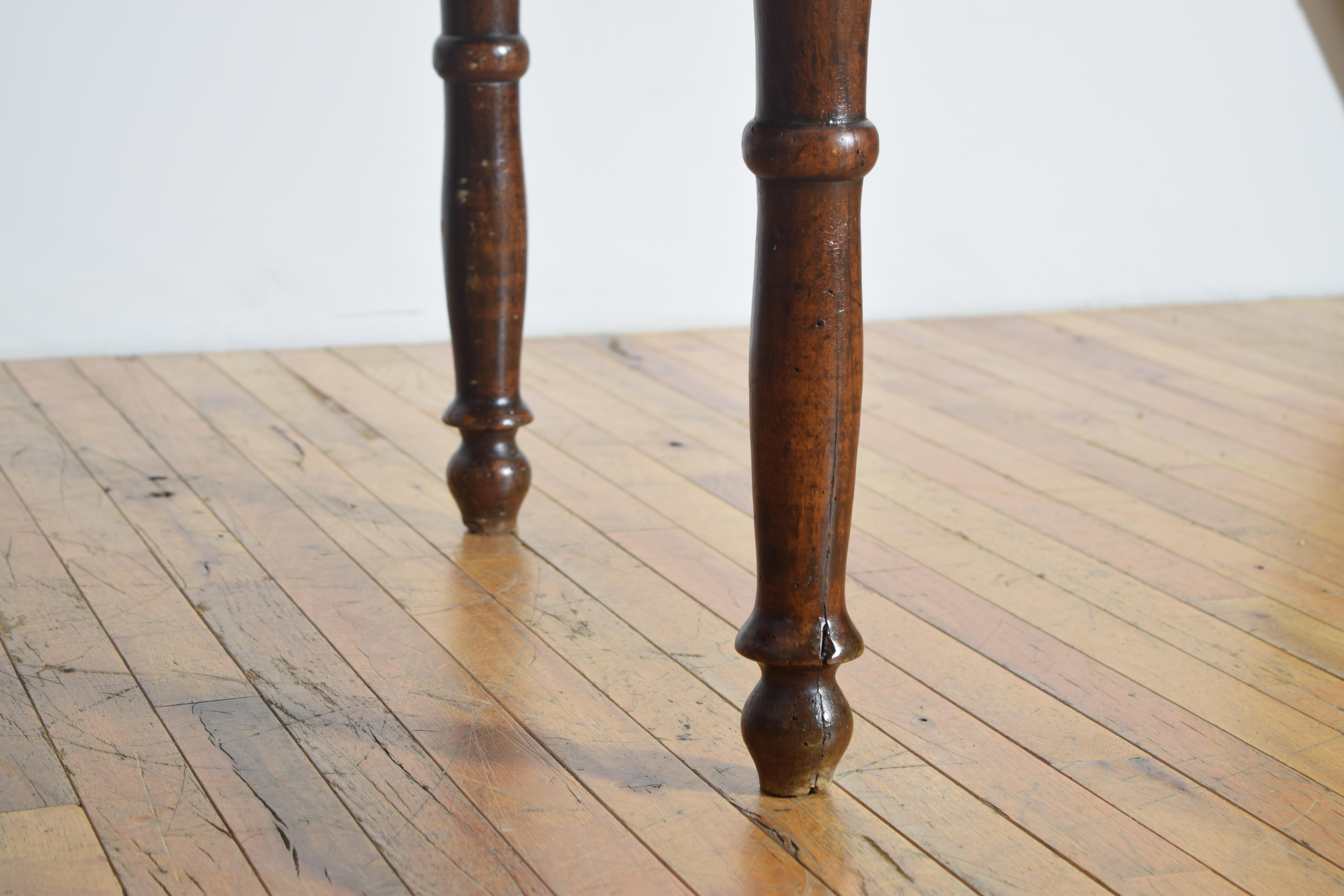 Italiana, Emiliana, Período LXIV Mesa de centro/comedor ovalada de nogal de 1 cajón, ca.1725 en venta 1