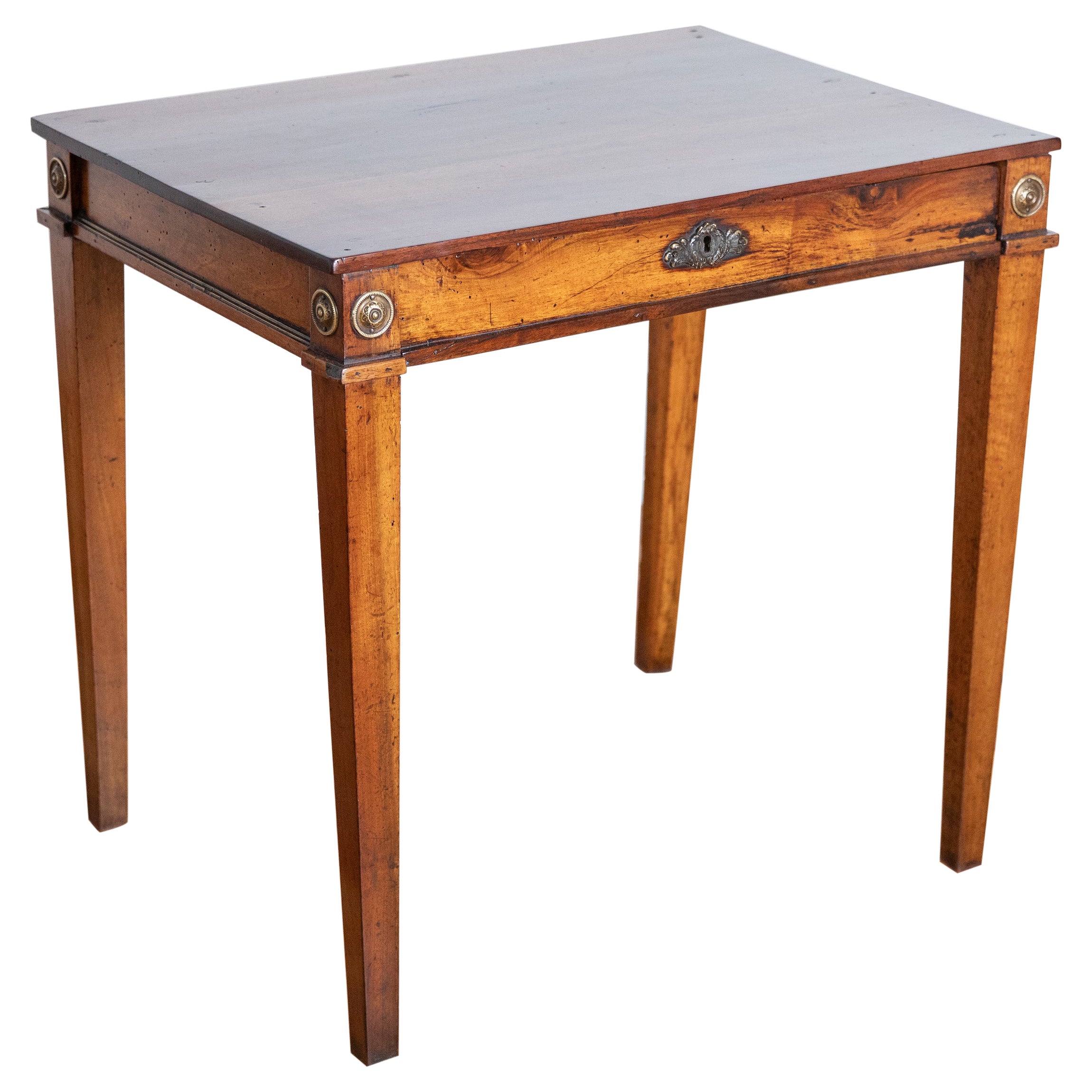 Emiliana, Tavolino neoclassico a 1 cassetto in noce e ottone, 1825 ca.