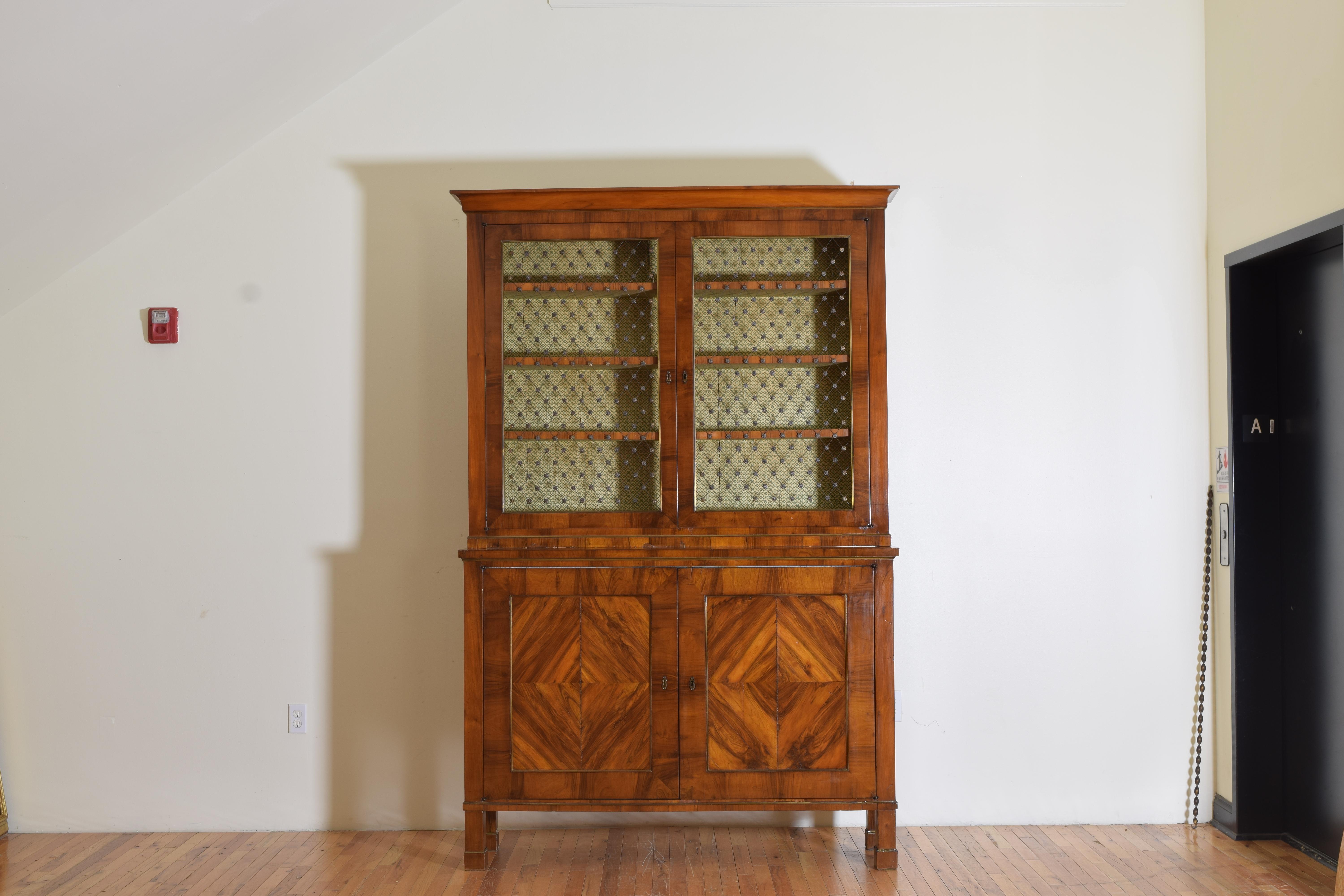 Neoclassical Italian, Emiliana, Walnut and Brass Bookcase Cabinet, 2nd Quarter 19th Century