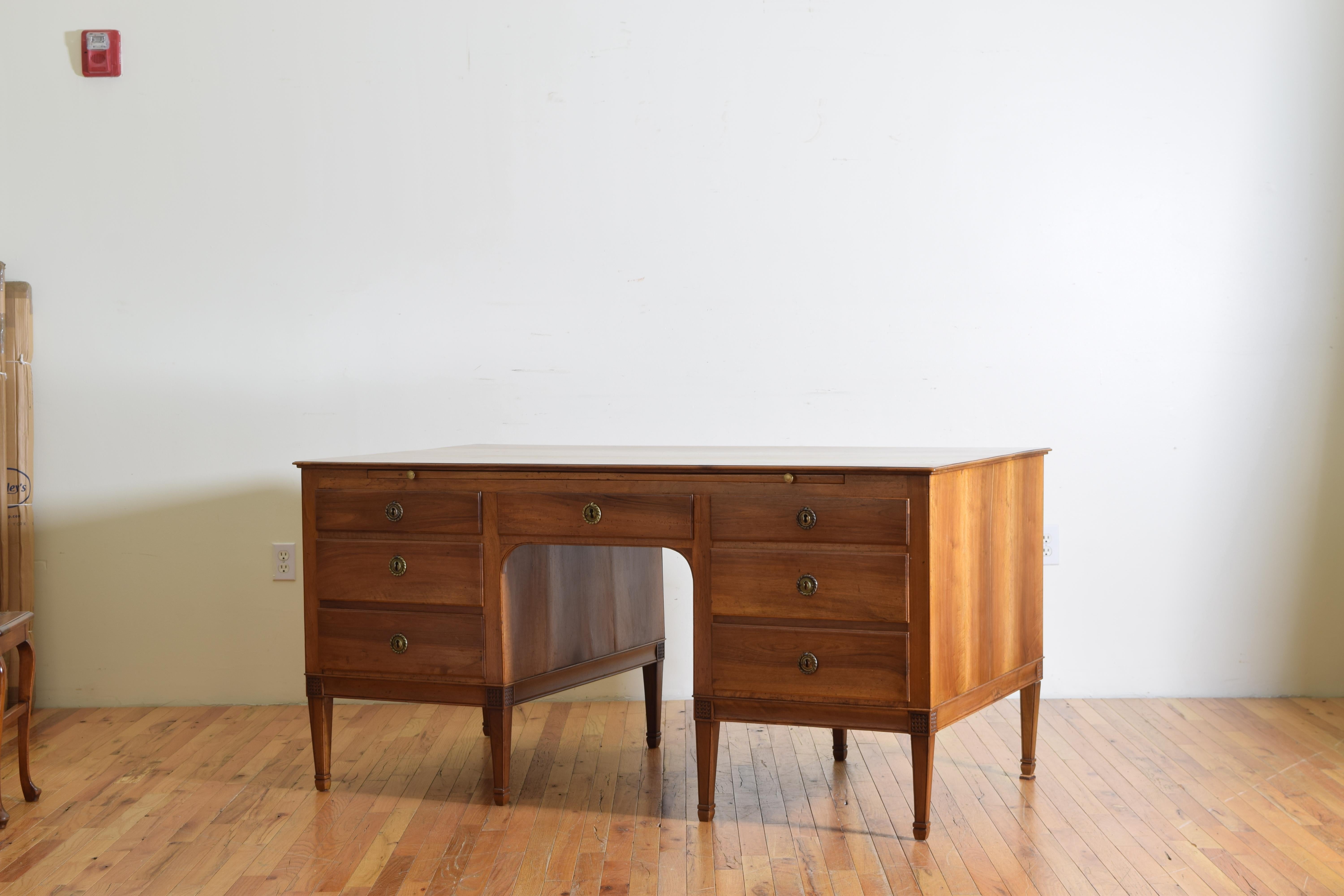 20th Century Italian Emiliana, Walnut Louis XVI Style 7-Drawer, 8 Leg Desk with Double Slides