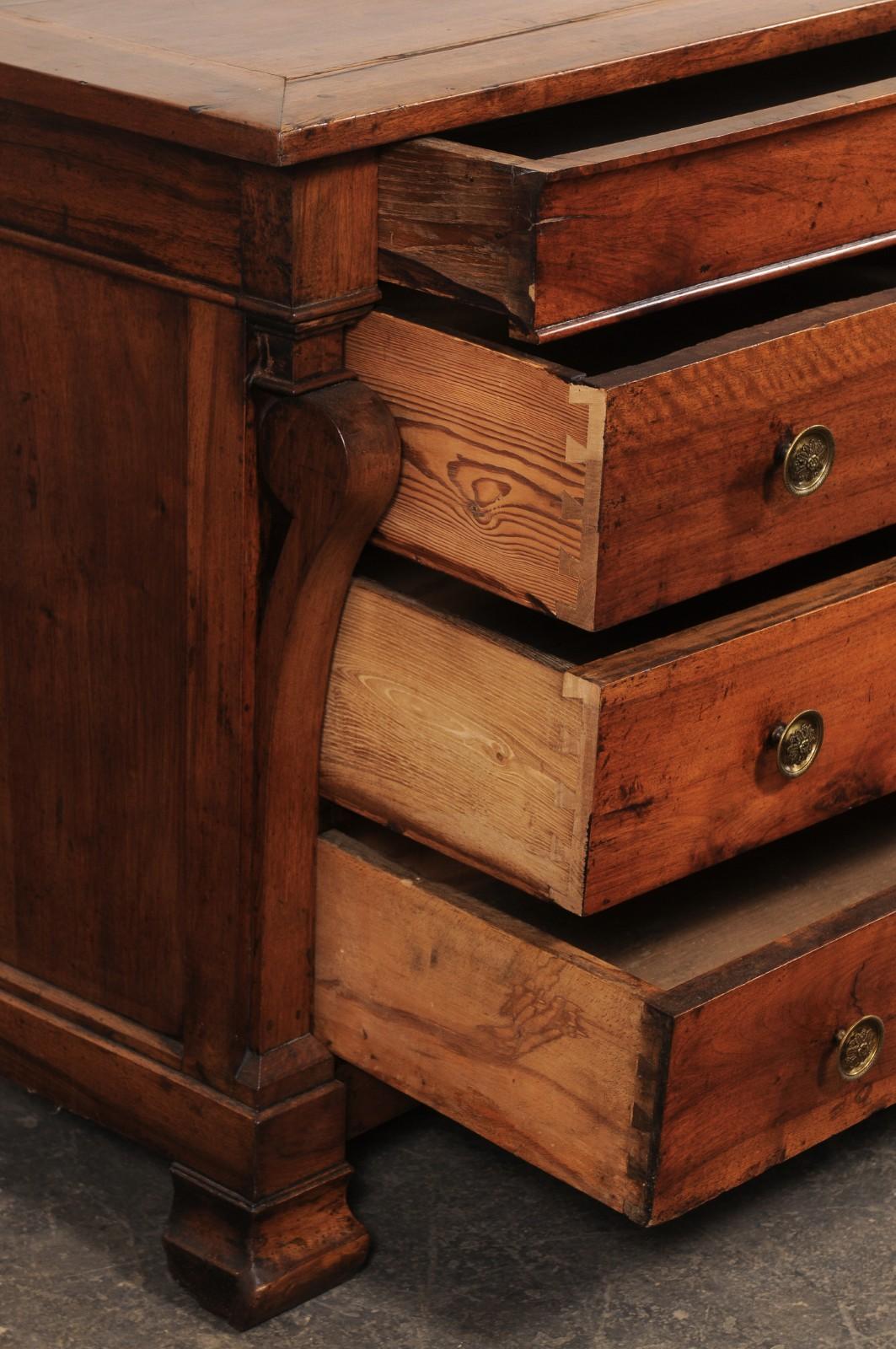 Italiano Cassettone Impero italiano a 4 cassetti, XIX secolo. in vendita