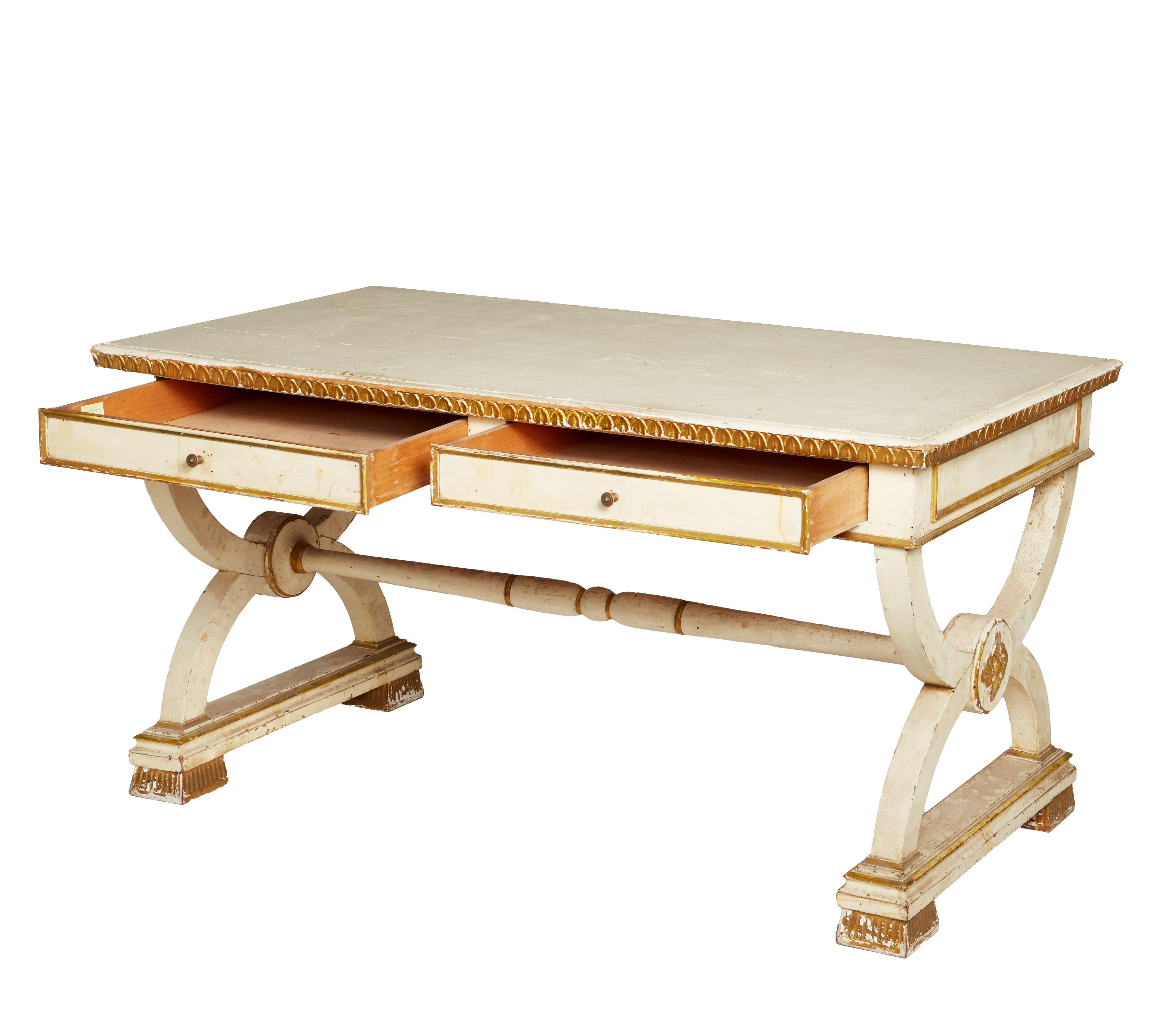 Italienisches Empire Gemalt und Paket vergoldet Bureau Plat im Angebot 5
