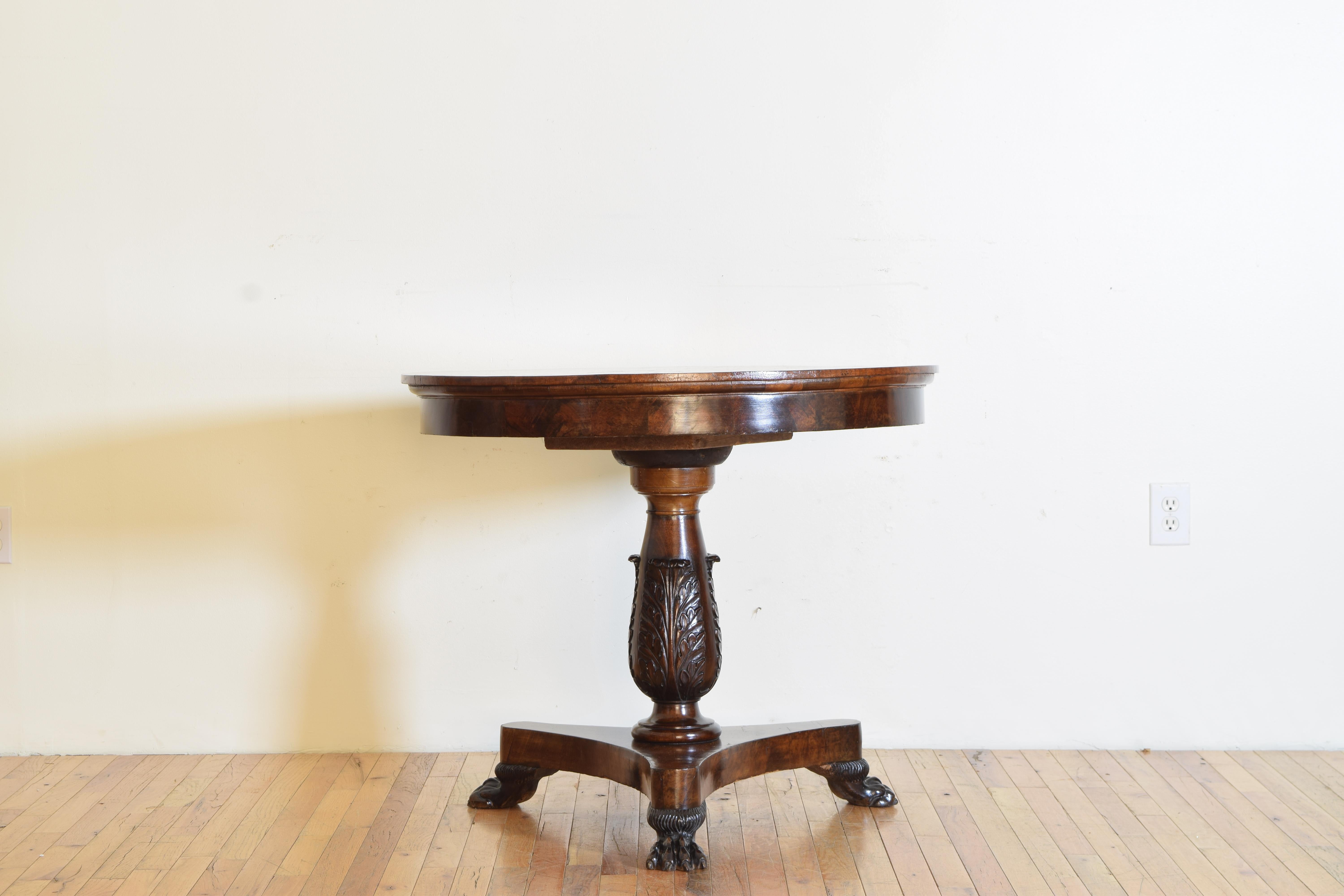 Italian Empire Period Carved Mahogany Center Table, 1st Quarter 19th Century In Good Condition In Atlanta, GA