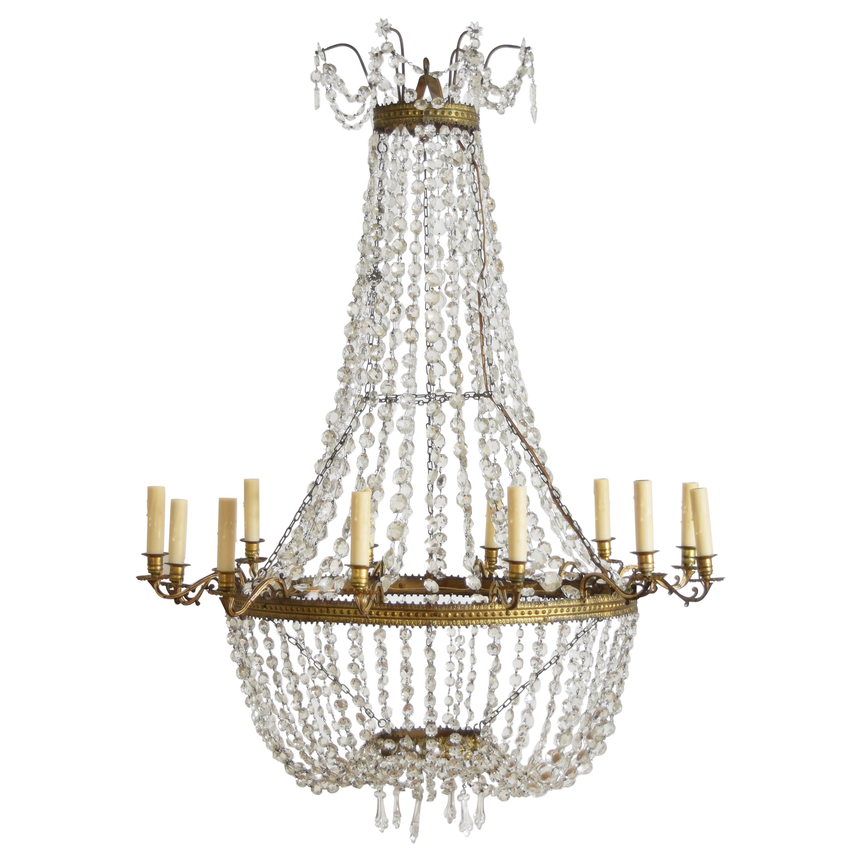 Araña de 12 luces de metal fundido dorado y cristal de la época del Imperio italiano, ca. 1810
