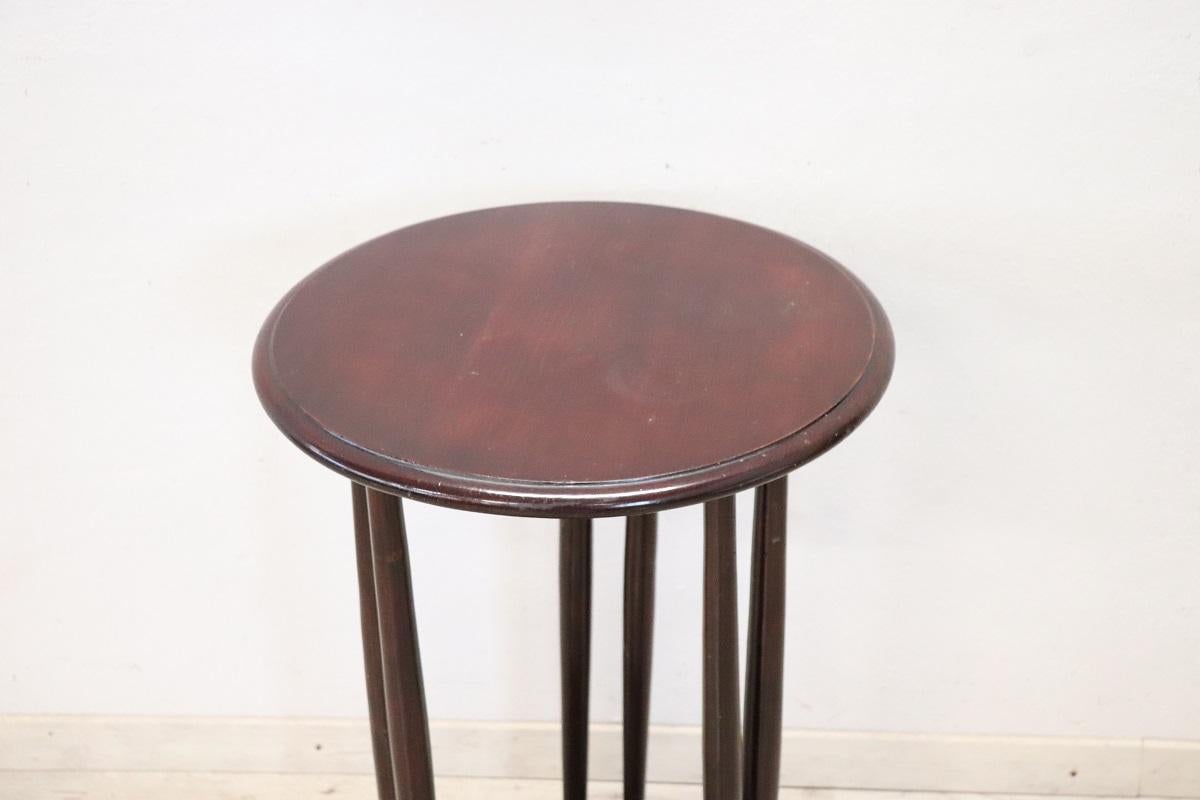 Italian Empire Style Beech Wood Round Pedestal Table  In Good Condition For Sale In Casale Monferrato, IT