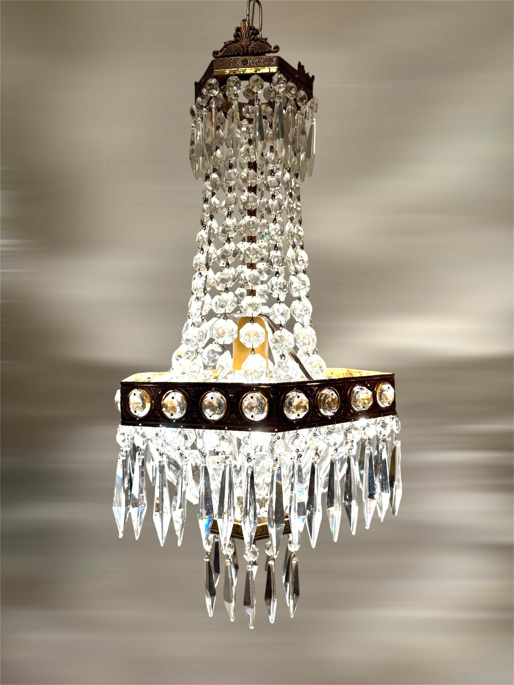 Mid-Century moderno Lampadario italiano in stile impero in vendita