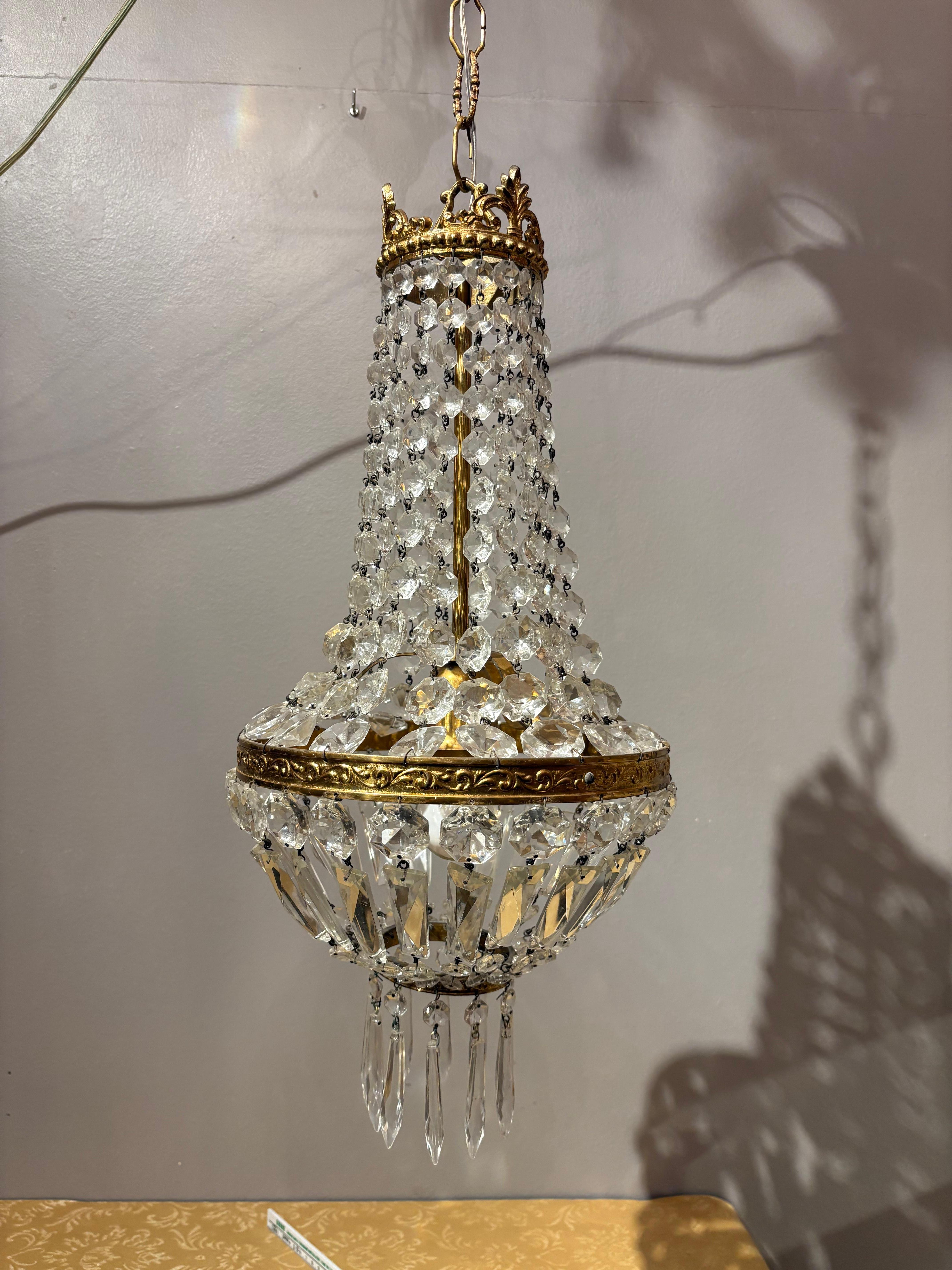 Araña italiana de estilo Imperio en latón dorado y cristal de Bohemia Italiano en venta