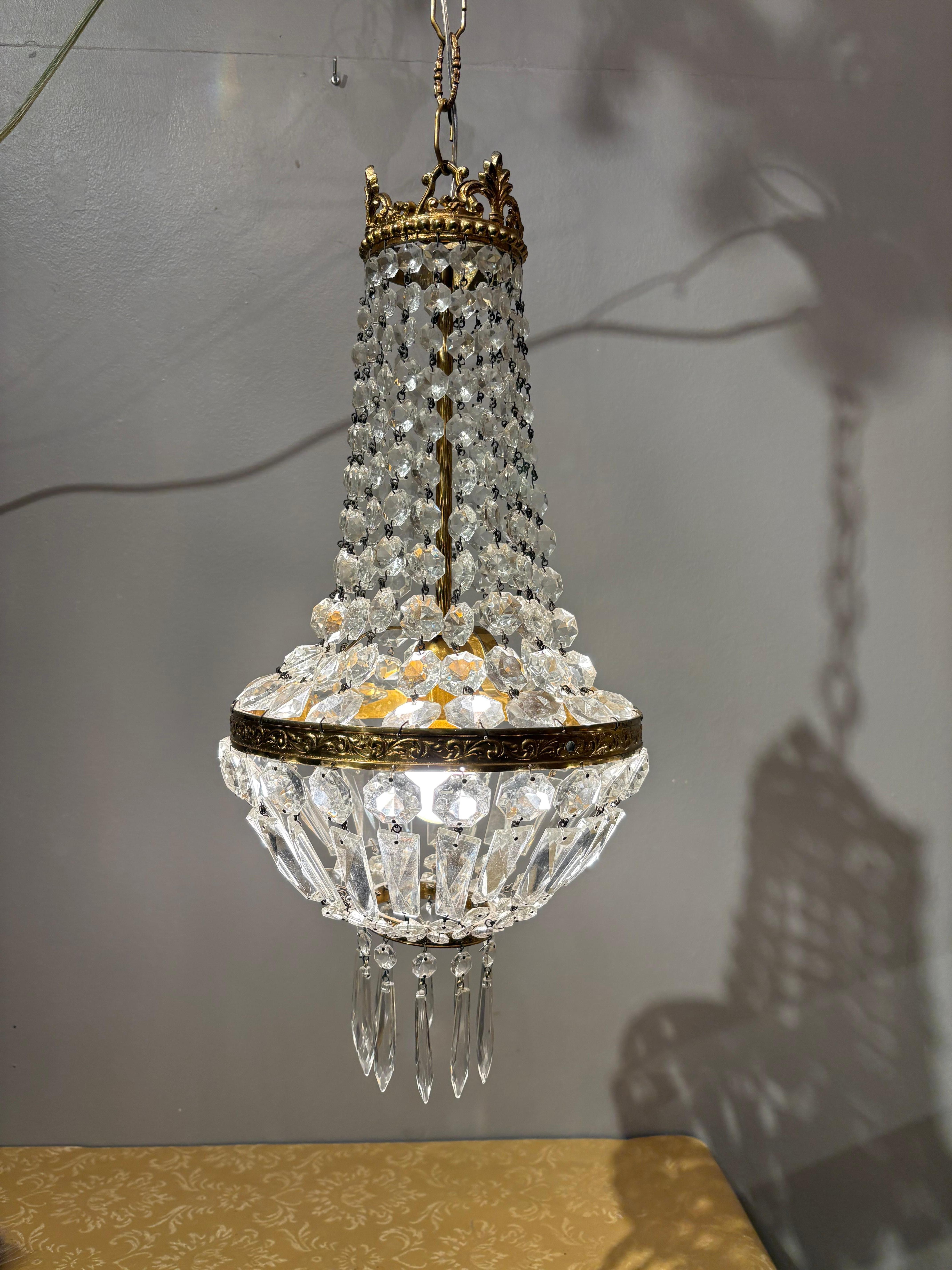 Araña italiana de estilo Imperio en latón dorado y cristal de Bohemia en Bueno estado para la venta en Los Angeles, CA