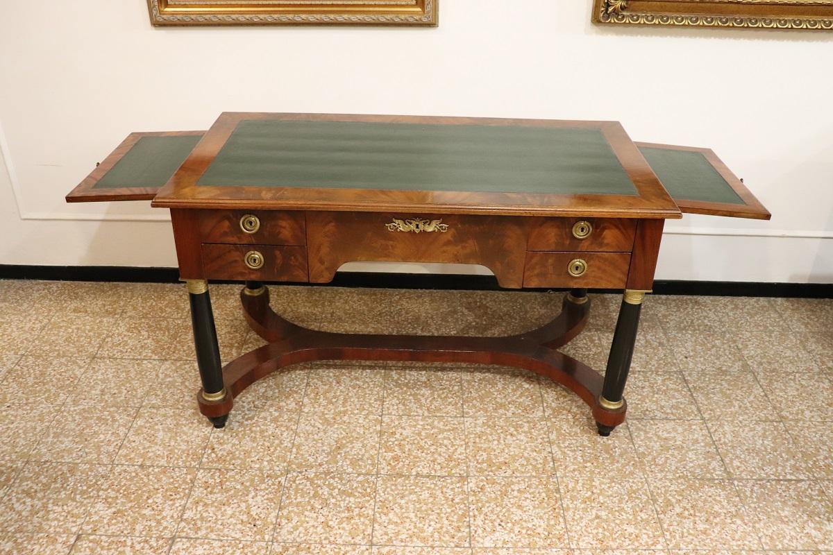 Italian Empire Style Elegant Writing Desk en vente 1