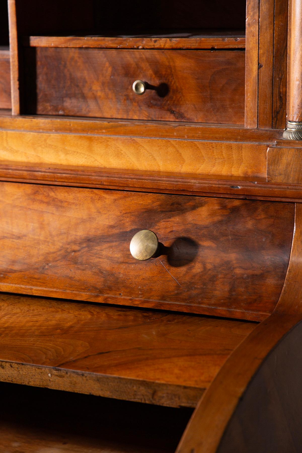 Trumeau Imperio Italiano en madera de brezo y latón con secretos en venta 7