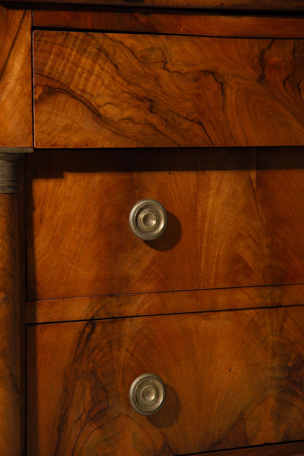 Trumeau Imperio Italiano en madera de brezo y latón con secretos en venta 3