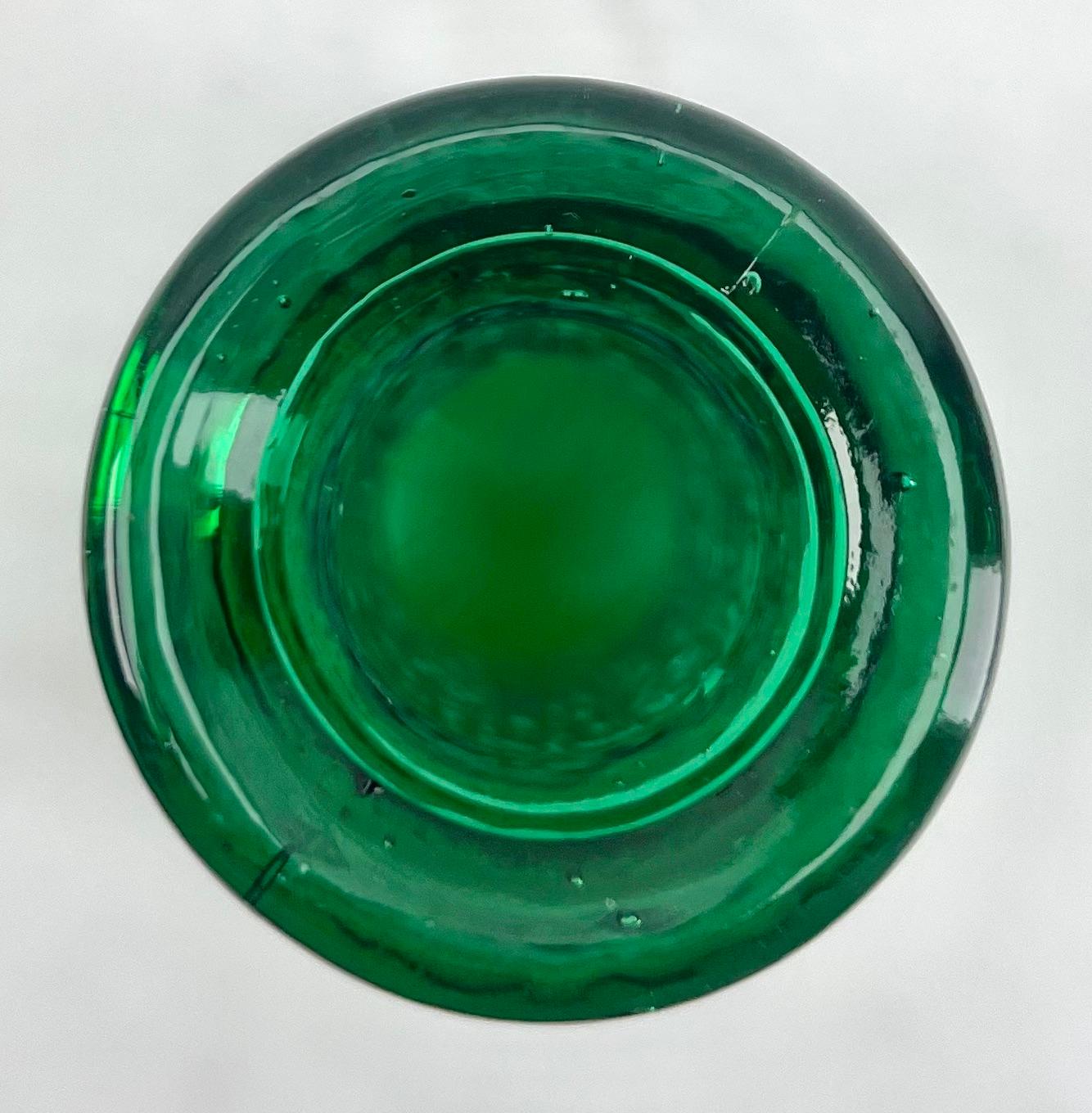 Hand-Crafted Italian Empoli Geniebottle Green Art Glass from the Mid-20th Century For Sale