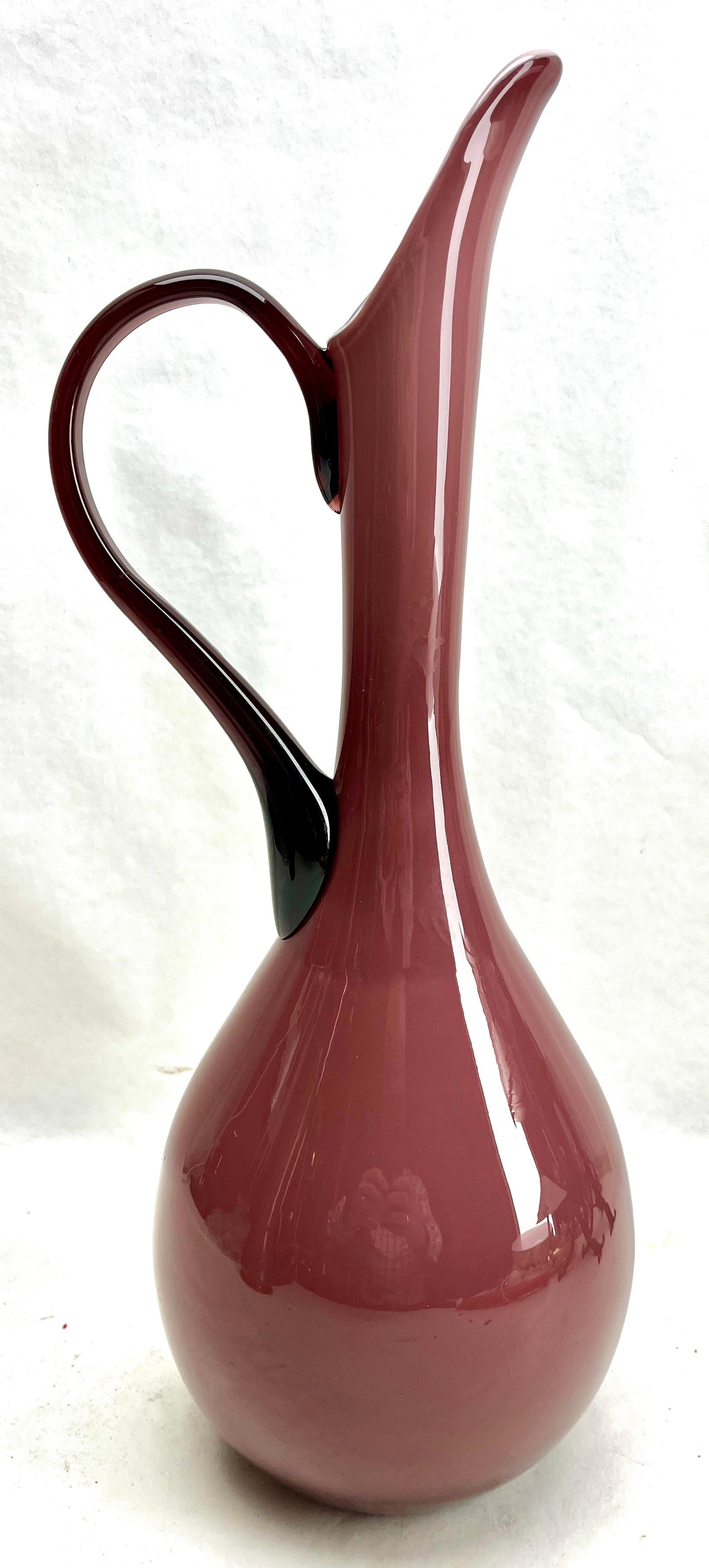 Fait main Pichet artisanal italien Empoli en verre d'art de Murano avec poignée en vente