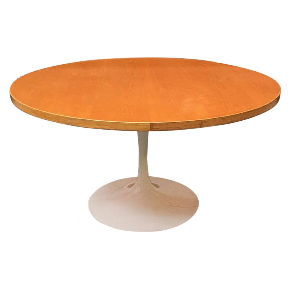 Italian Enamelled Metal and Oak Rounded Tulip Table, 1960s