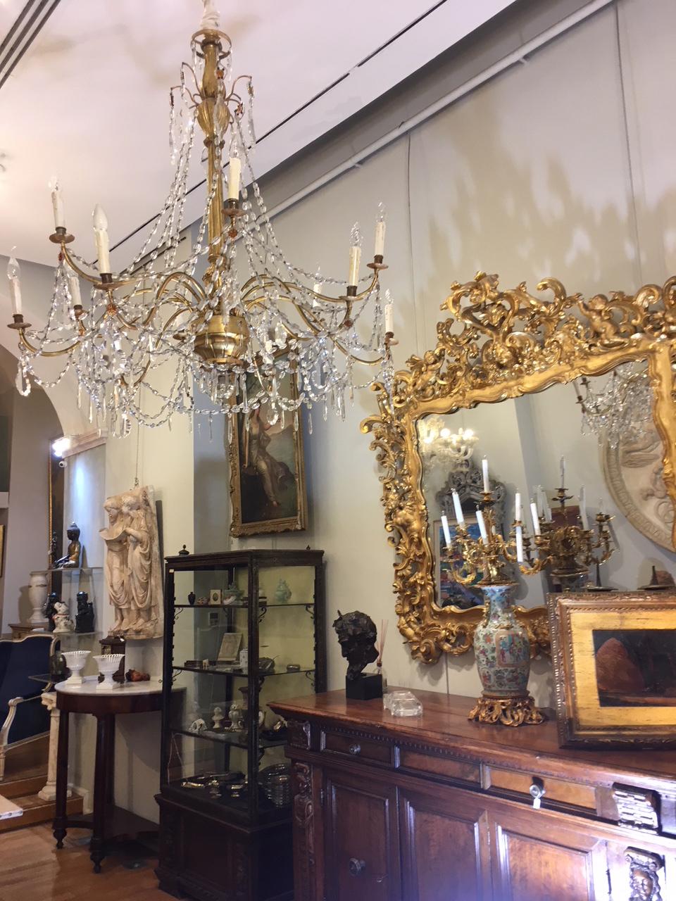 Italian End 18th Century Crystal Chandelier Gilded Wood and Crystal 12 Lights 11