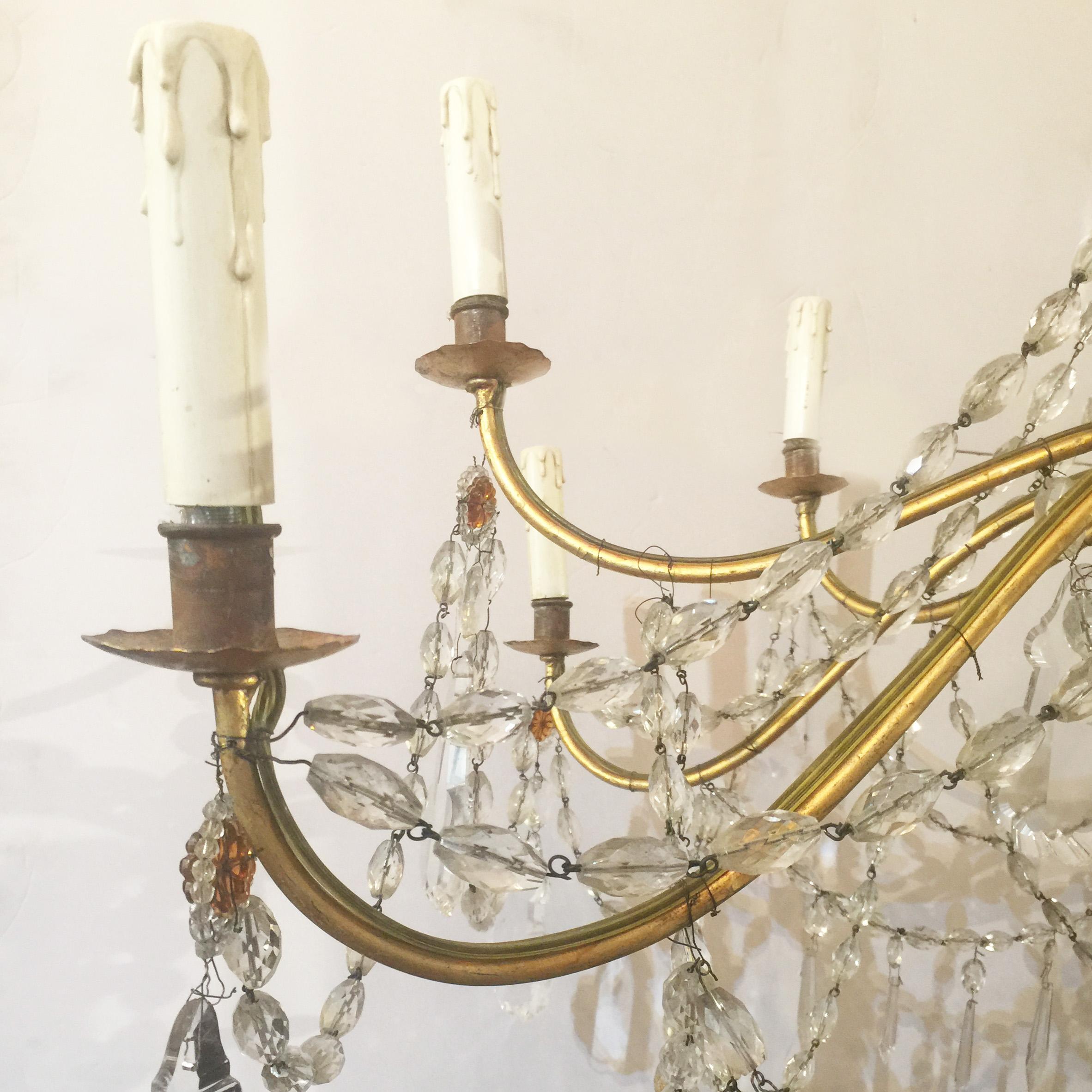 Carved Italian End 18th Century Crystal Chandelier Gilded Wood and Crystal 12 Lights