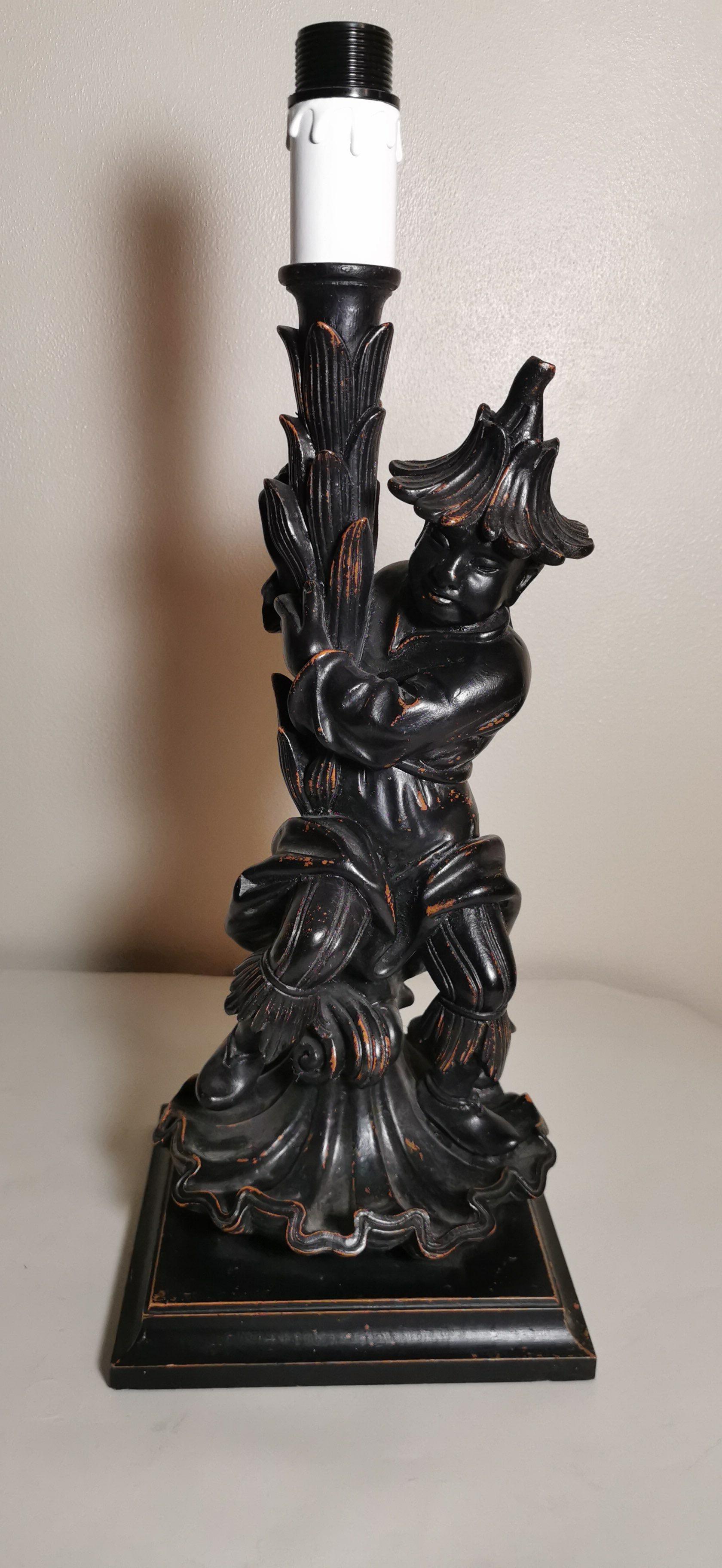 Italian COntemporary Engraved Wood Oriental Character Lamp In New Condition In Scandicci, Florence