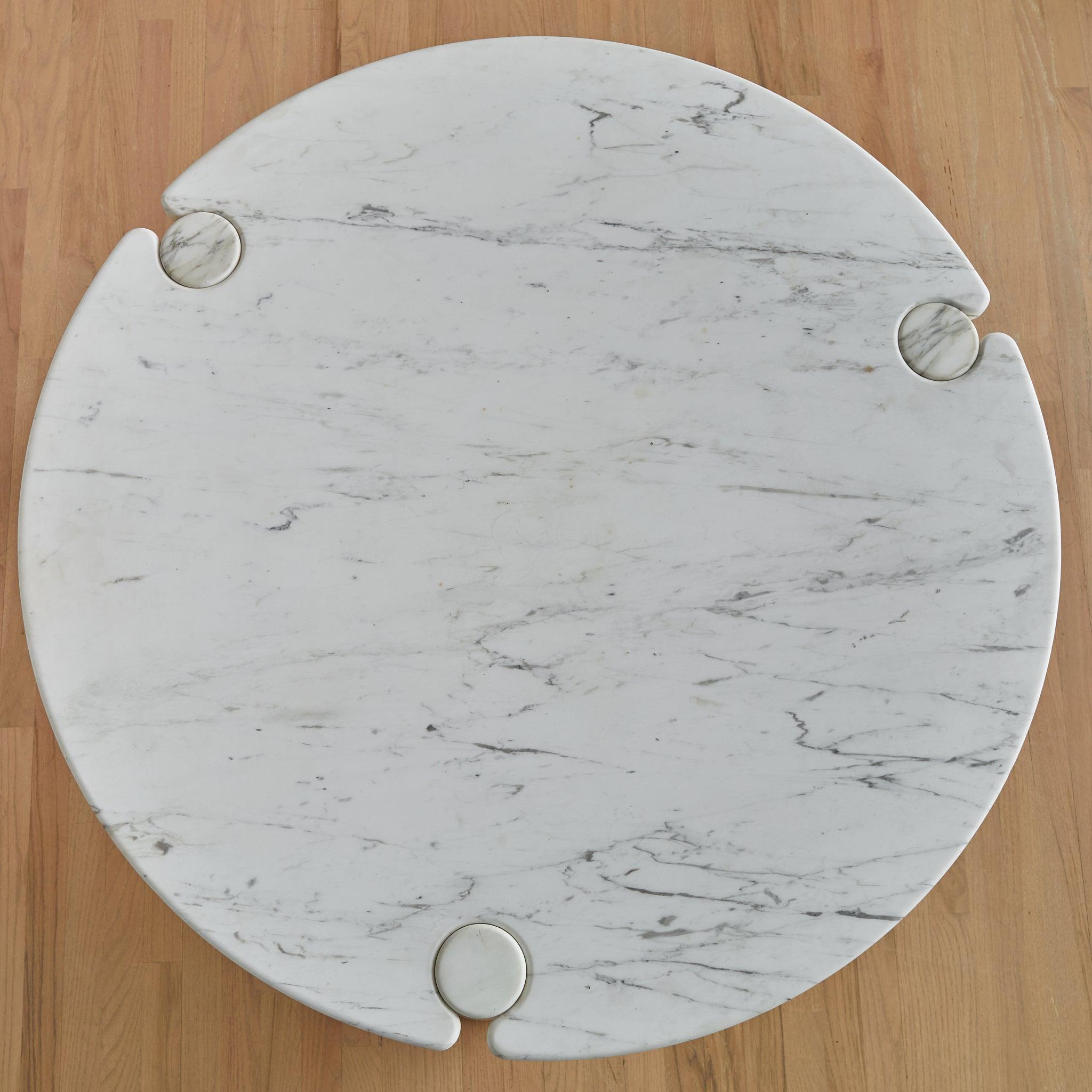 Italienischer 'Eros' Esstisch aus Carrara-Marmor von Angelo Mangiarotti für Skipper im Zustand „Hervorragend“ im Angebot in Chicago, IL