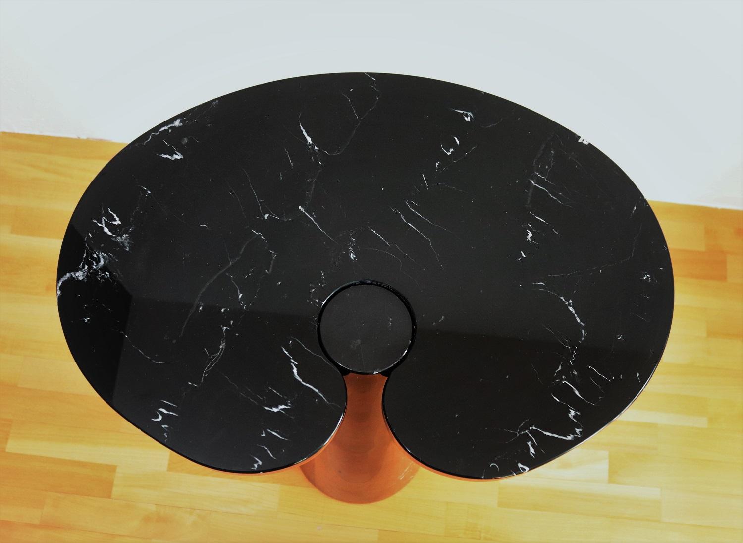 Italian Eros Marquina Marble Side Table by Angelo Mangiarotti for Skipper, 1970s In Excellent Condition In Morazzone, Varese