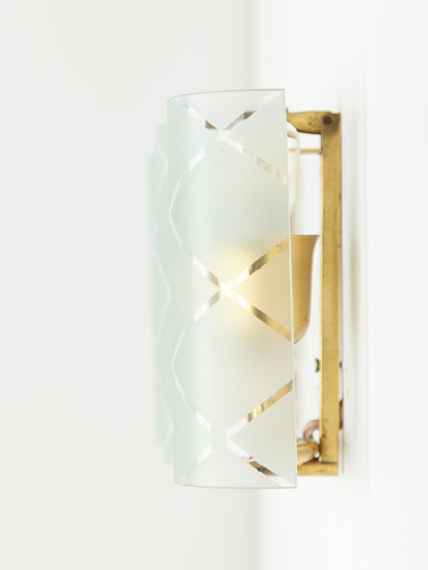 Italian Etched Glass & Brass Rectangular Wall Lights, 1950s  For Sale 1
