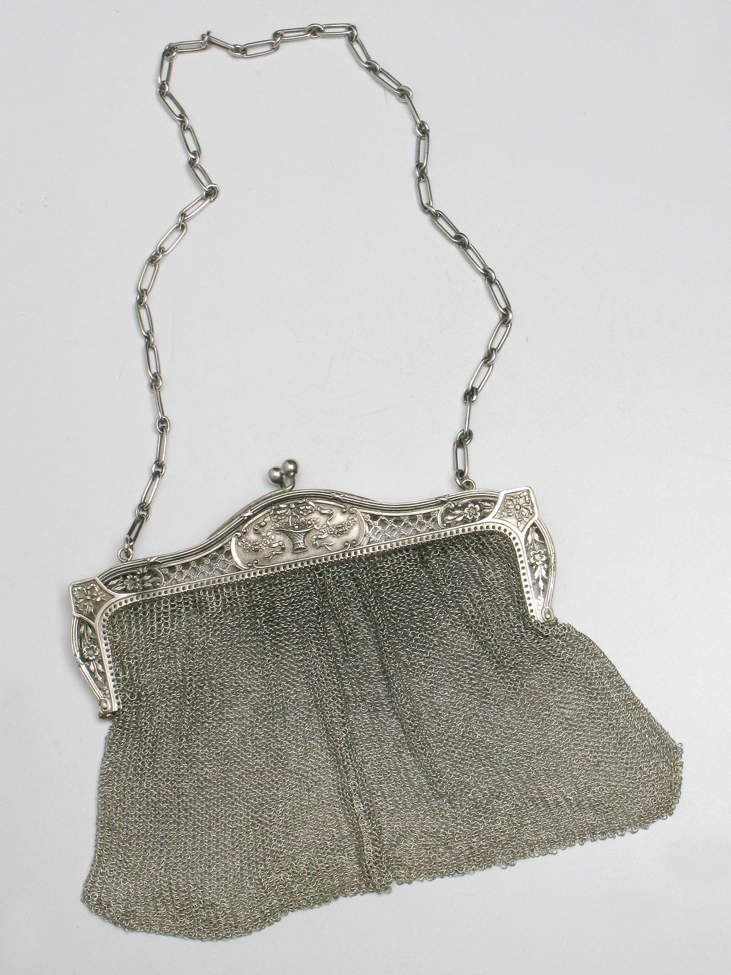 Hand-Crafted Italian Evening Silver Antique Handbag For Sale