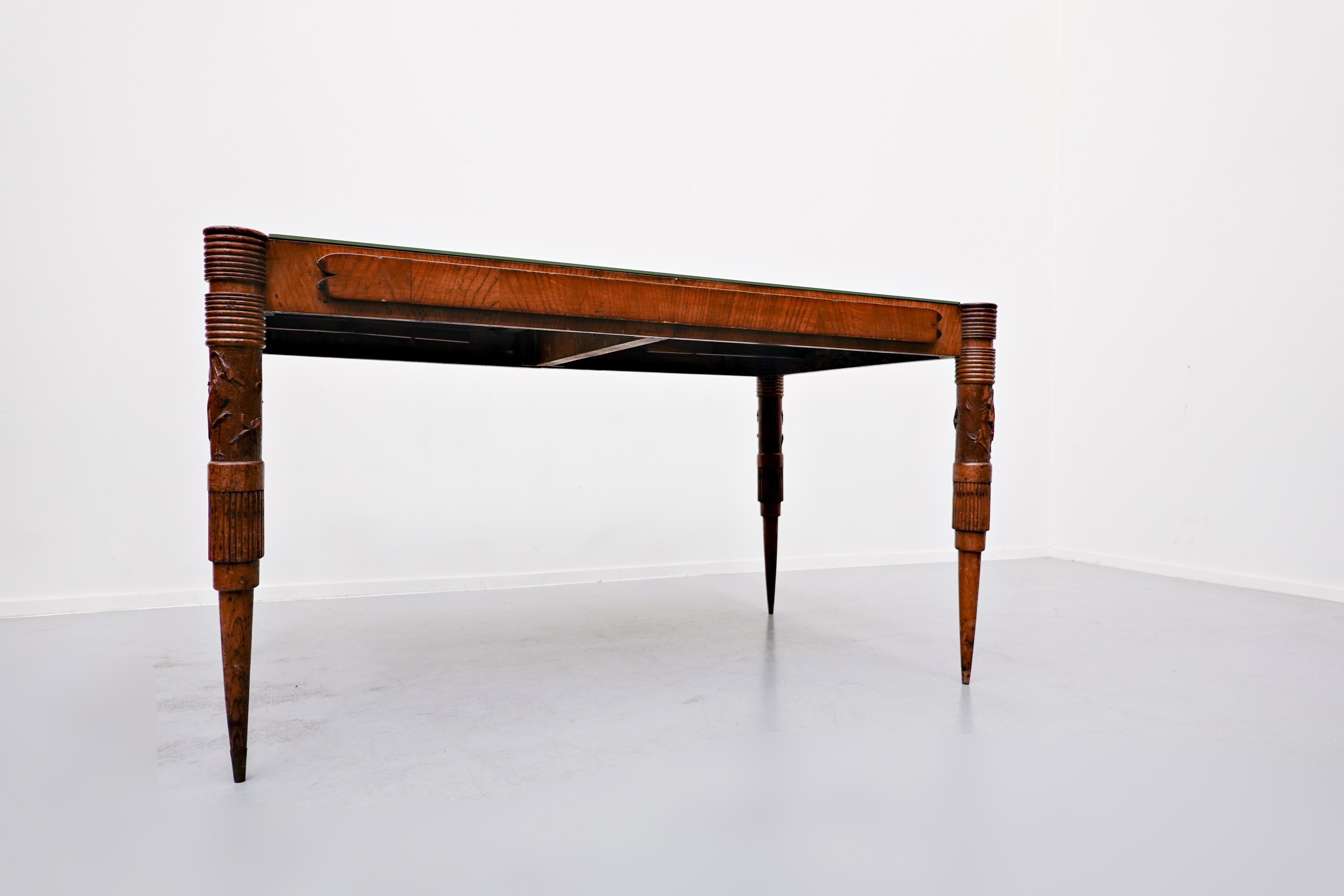 Tavolo da pranzo allungabile italiano di Pier Luigi Colli, anni '40
Misura: L 148-207 cm.