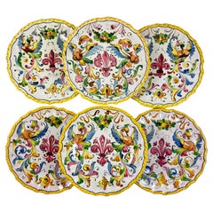 Set di sei piatti dipinti a mano in ceramica italiana Faïence Fleur-de-Lis