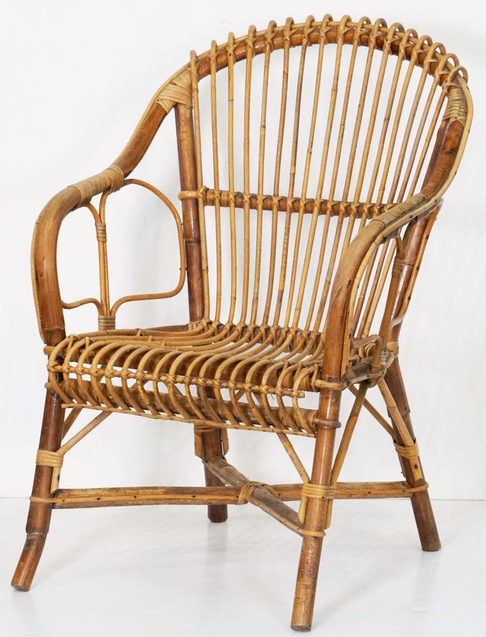 Italian Fan-Backed Arm Chairs of Rattan and Bamboo from the Mid-20th Century For Sale 6