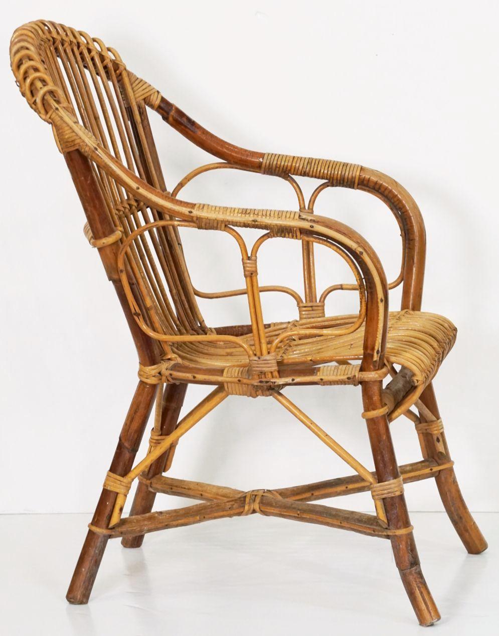 Italian Fan-Backed Arm Chairs of Rattan and Bamboo from the Mid-20th Century For Sale 4