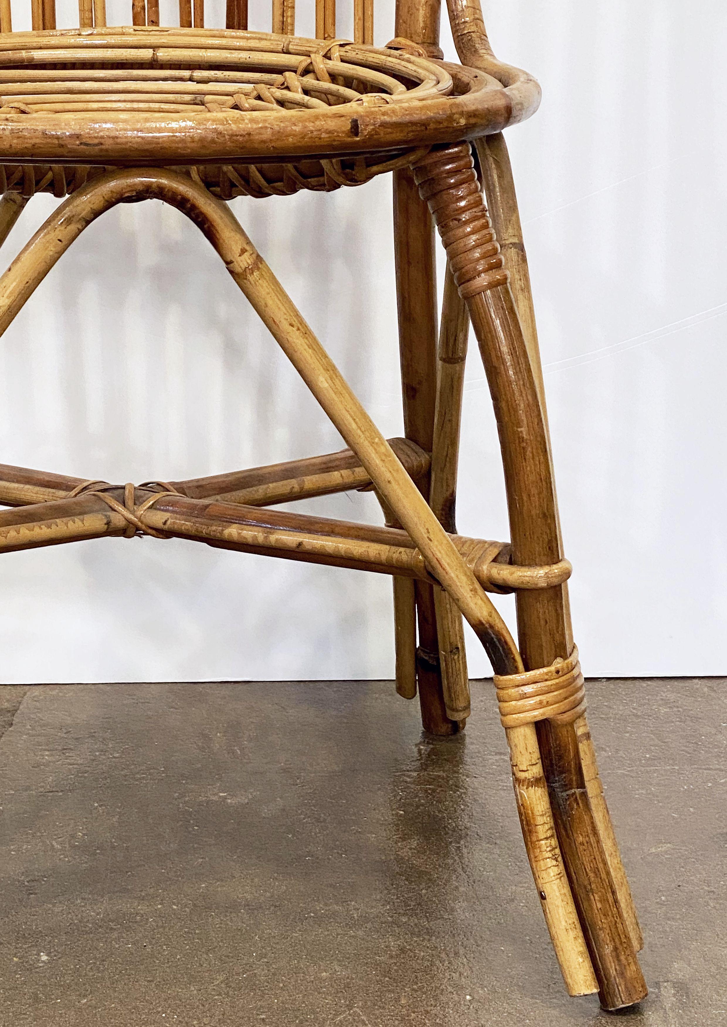 Italian Fan-Backed Chair of Rattan and Bamboo from the Mid-20th Century For Sale 6