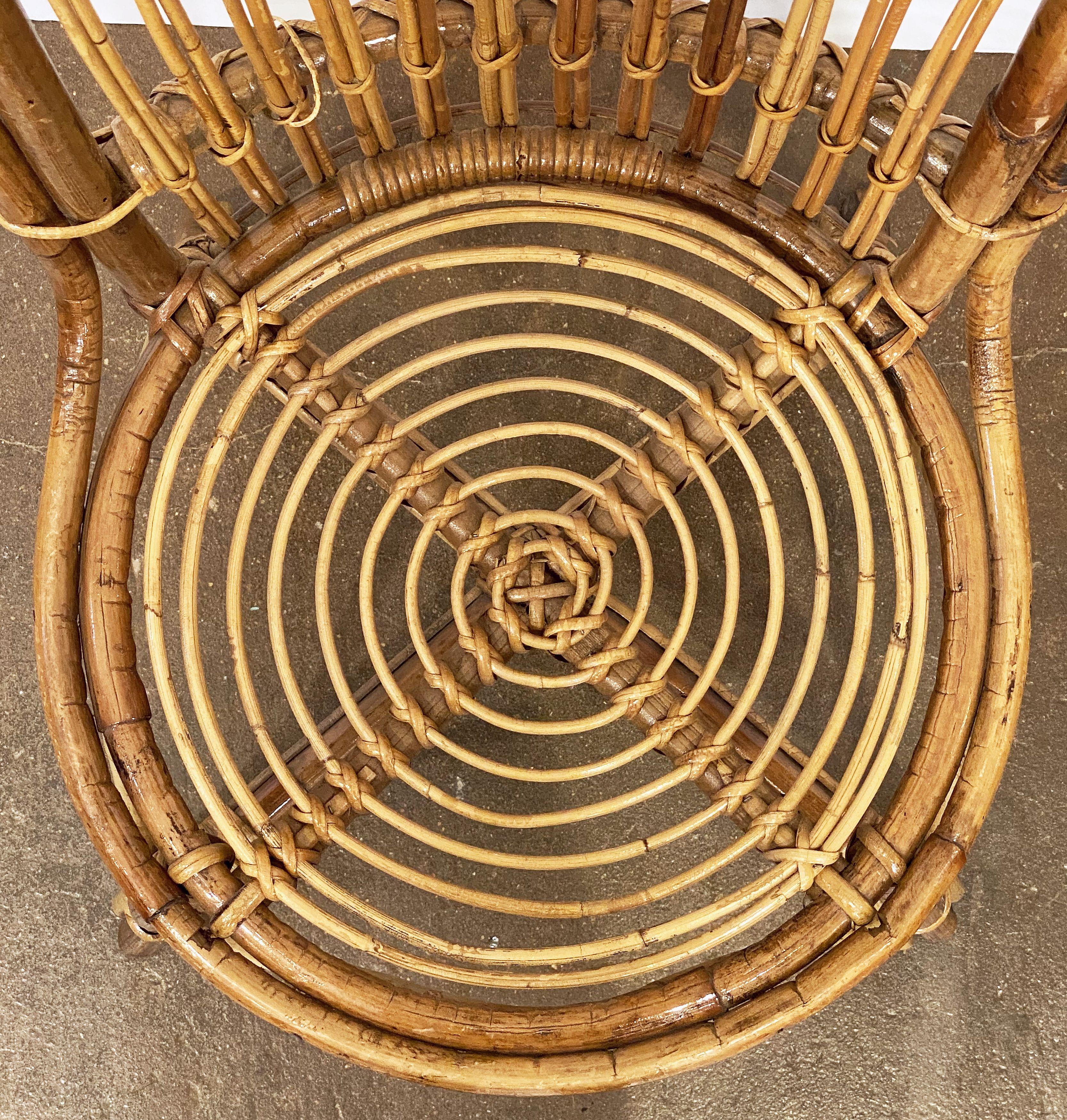 Italian Fan-Backed Chair of Rattan and Bamboo from the Mid-20th Century For Sale 8