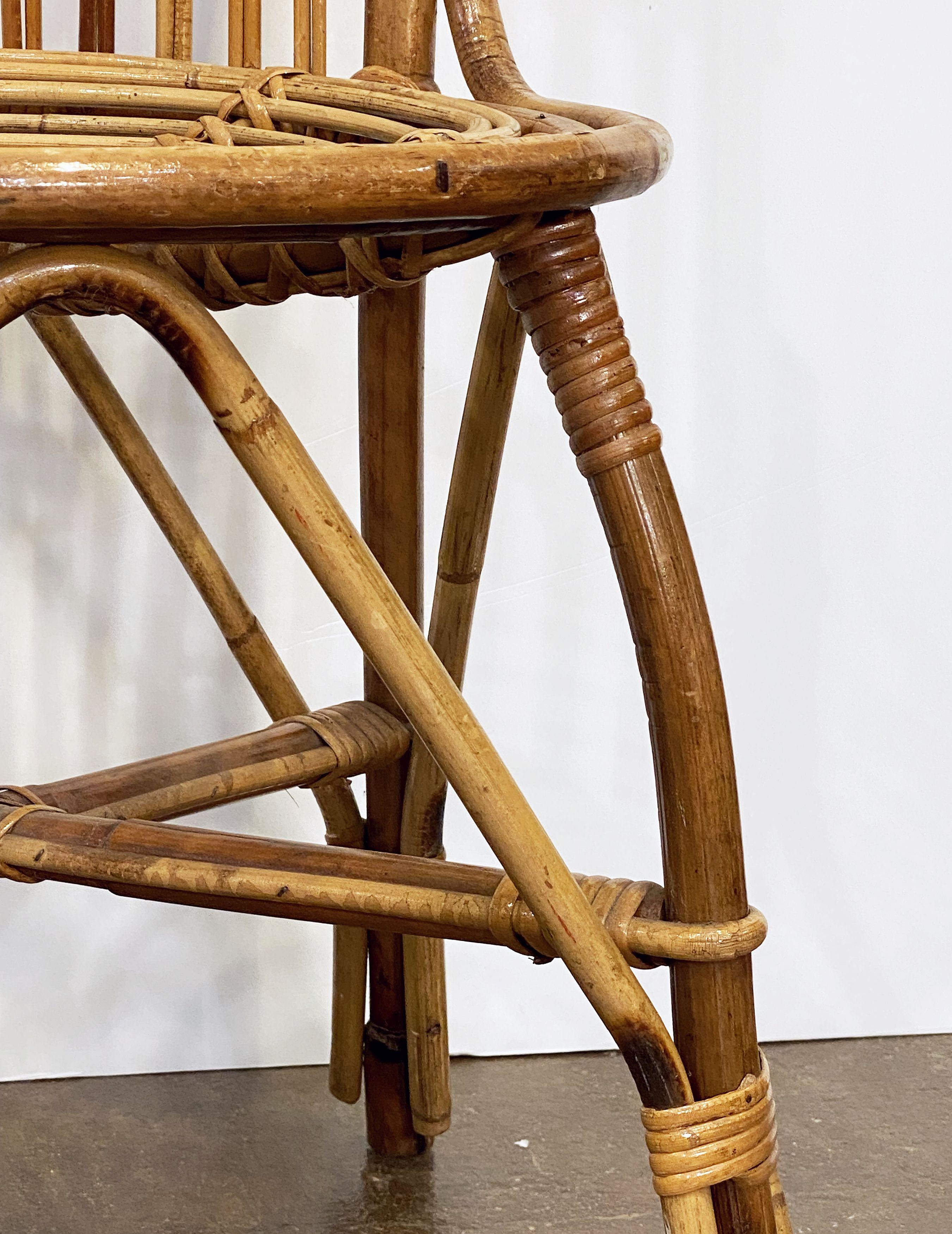 Italian Fan-Backed Chair of Rattan and Bamboo from the Mid-20th Century For Sale 10