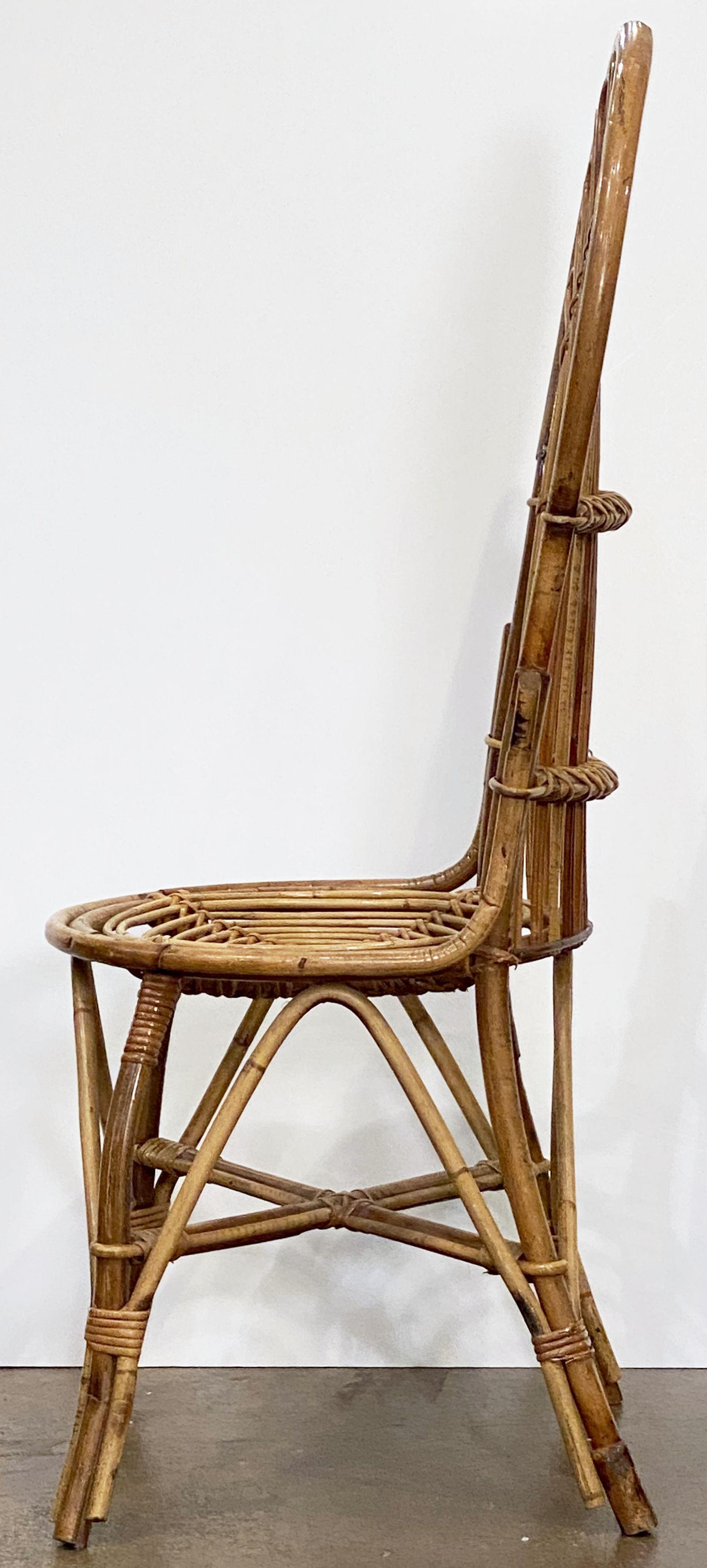 Italian Fan-Backed Chair of Rattan and Bamboo from the Mid-20th Century For Sale 11