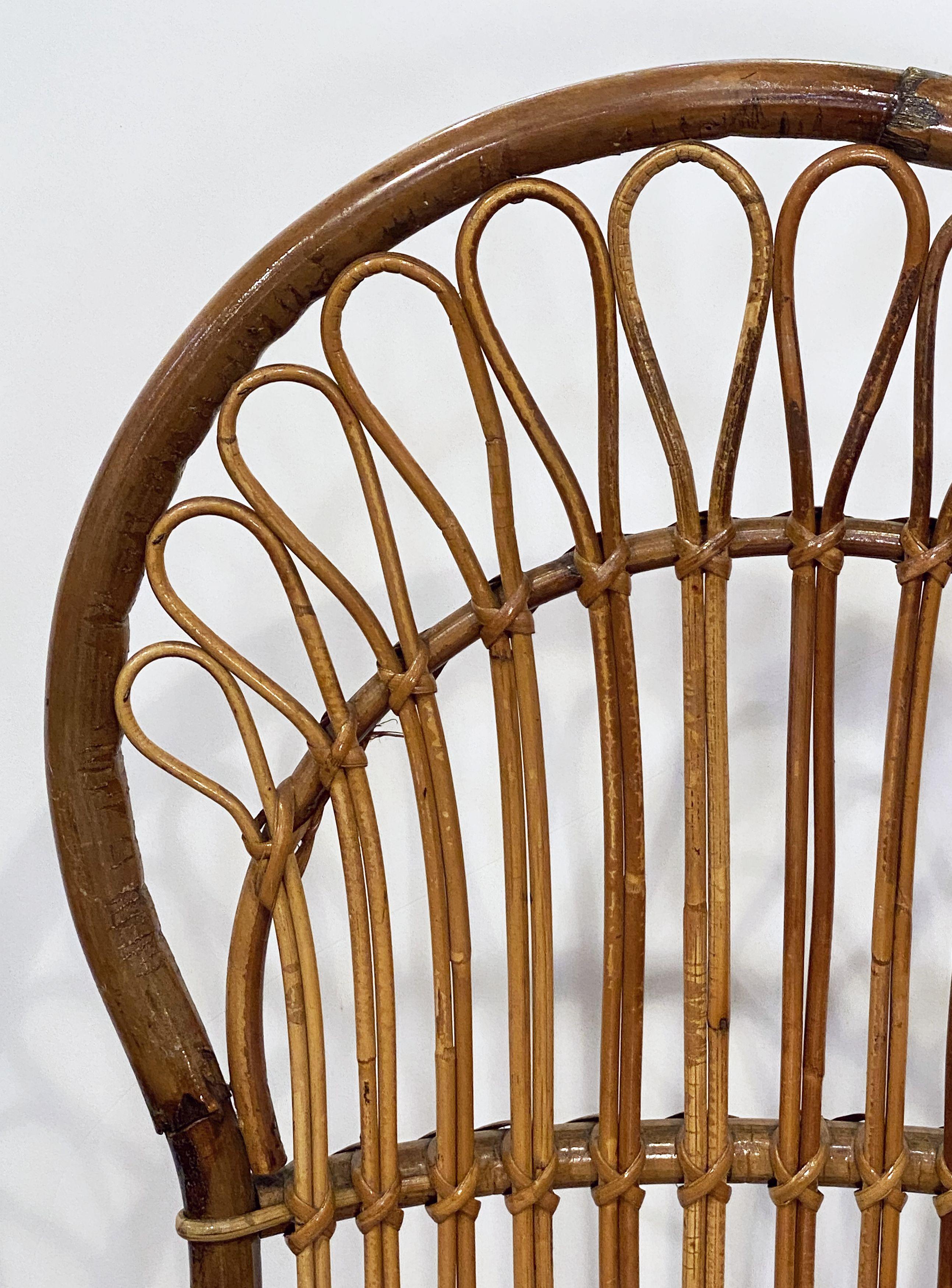Italian Fan-Backed Chair of Rattan and Bamboo from the Mid-20th Century For Sale 12