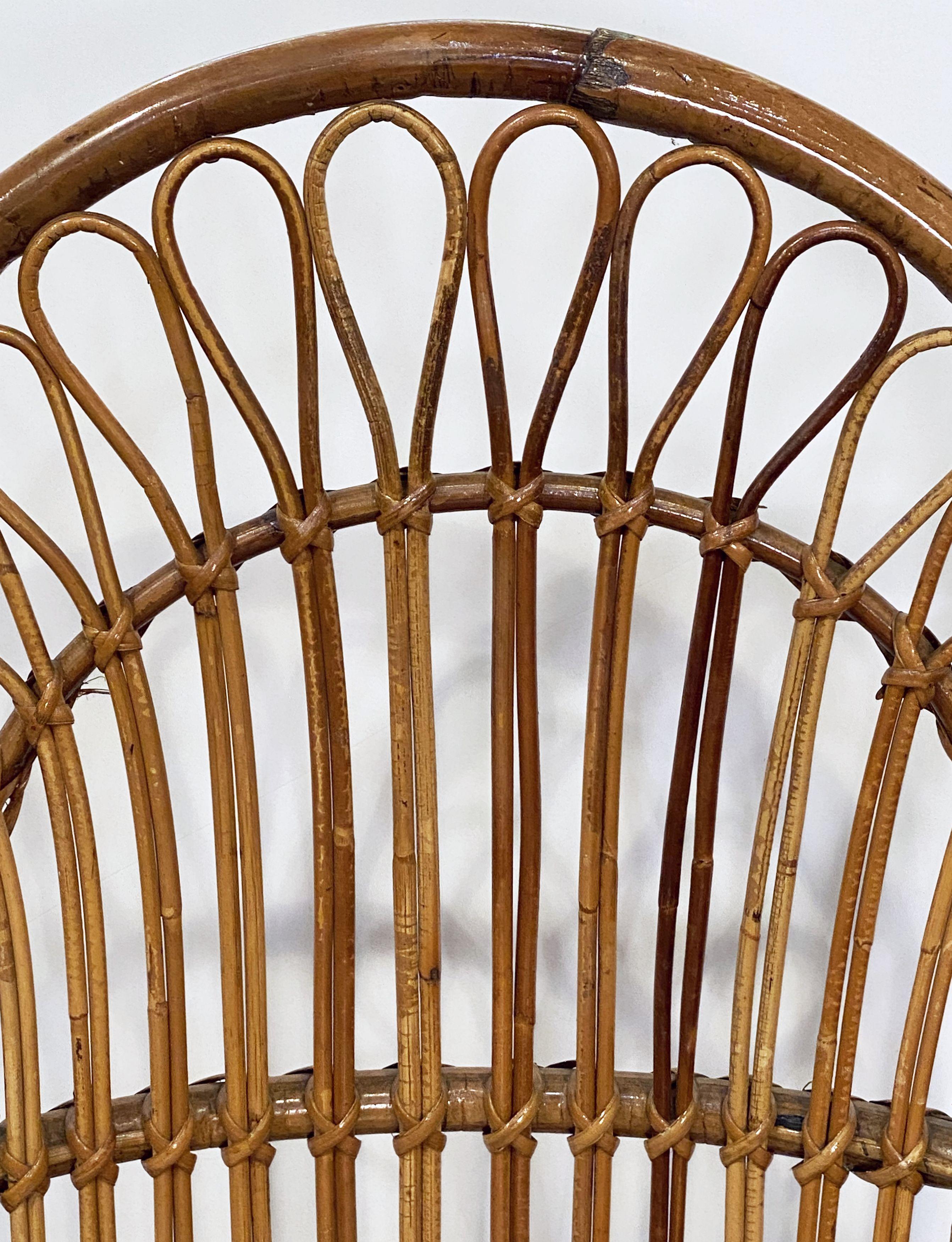 Italian Fan-Backed Chair of Rattan and Bamboo from the Mid-20th Century For Sale 13