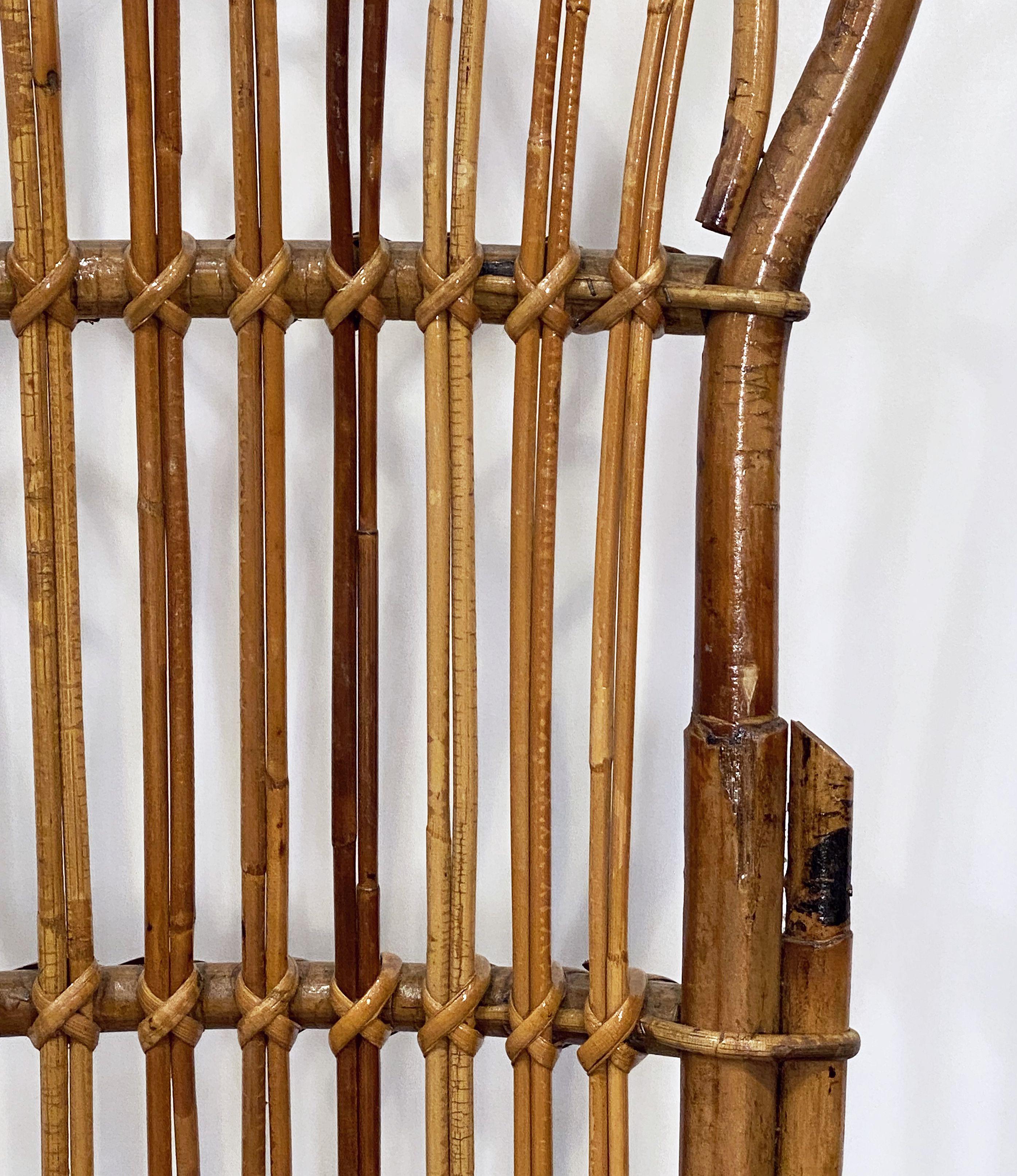 Chaise italienne à dossier en éventail en rotin ou en bambou du milieu du 20ème siècle en vente 13