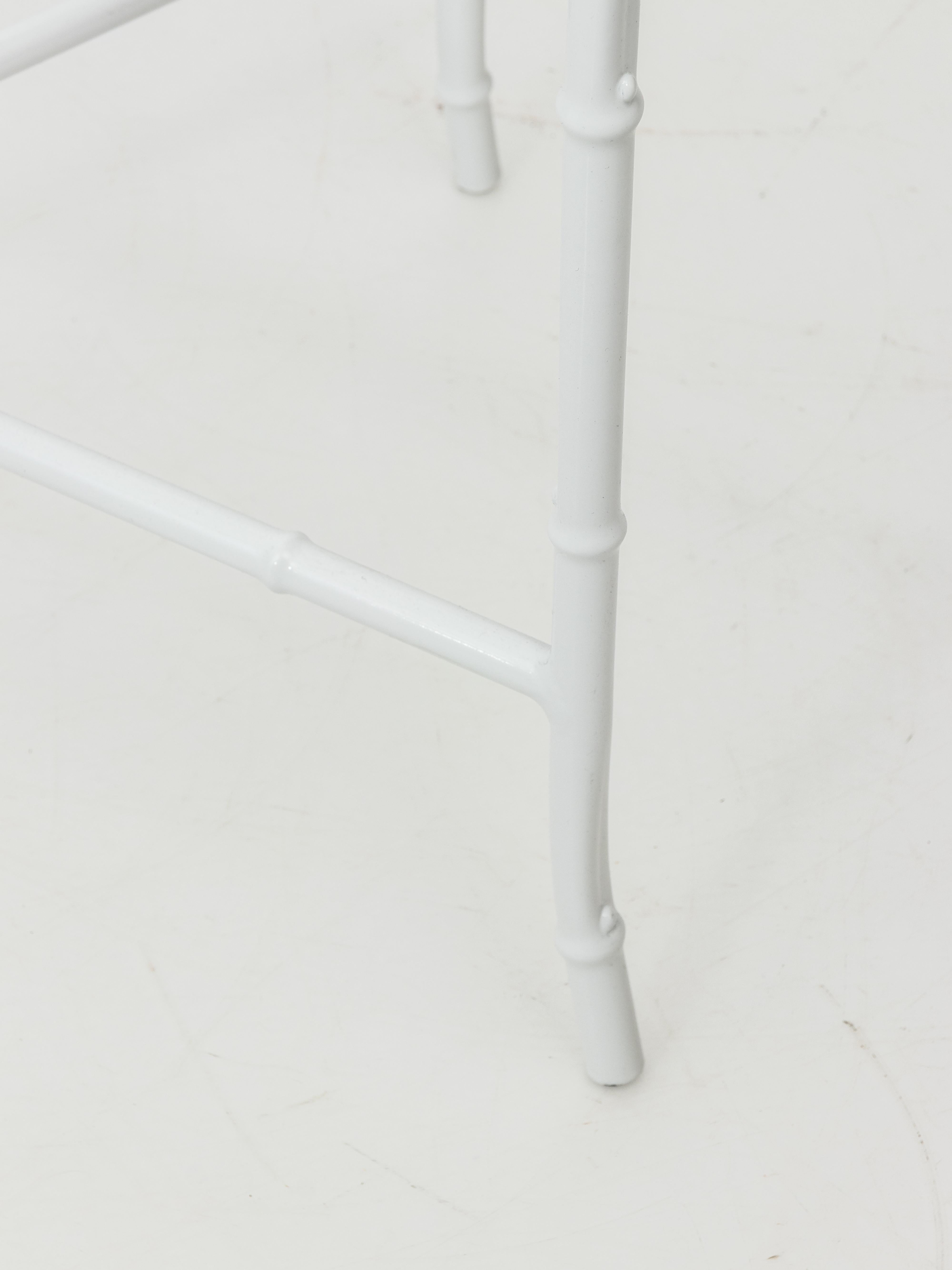 White faux bamboo powder-coated side table. Newly powder-coated with new glass inset top.