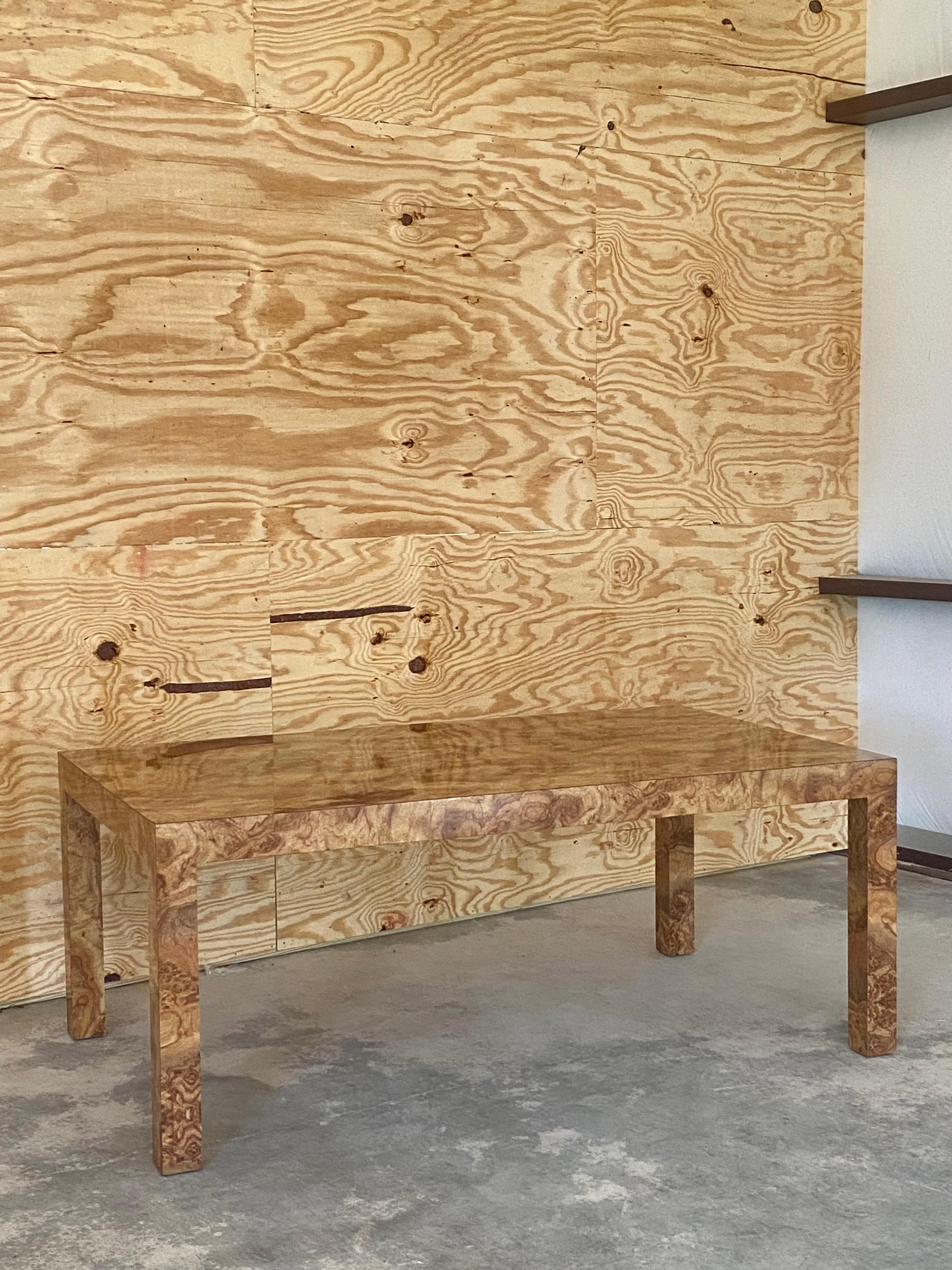 20th Century Italian Faux Burl Dining Table For Sale