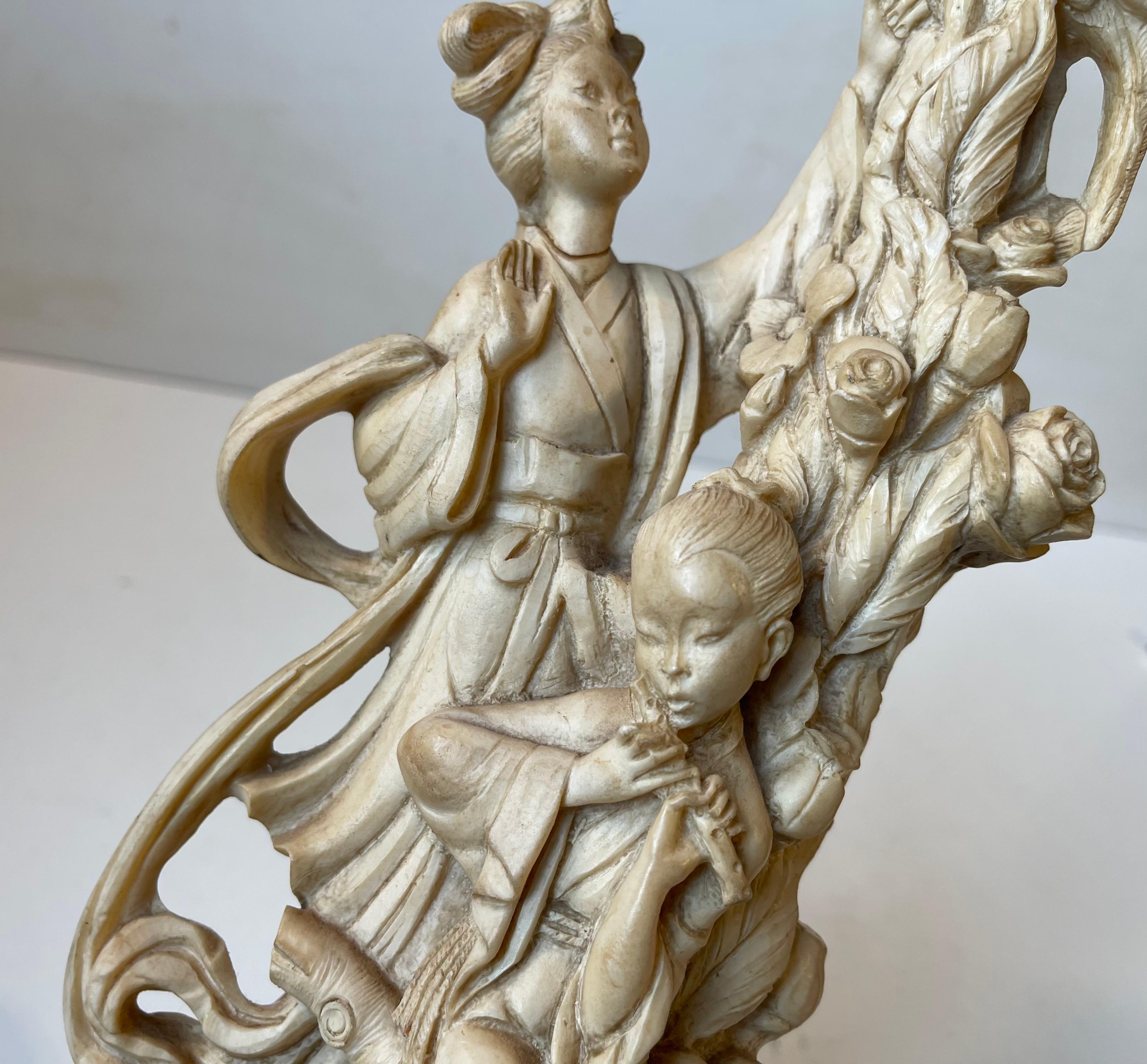 Tessile Lampada da tavolo Geisha in finto avorio di Amilcare Santini, anni '40 in vendita