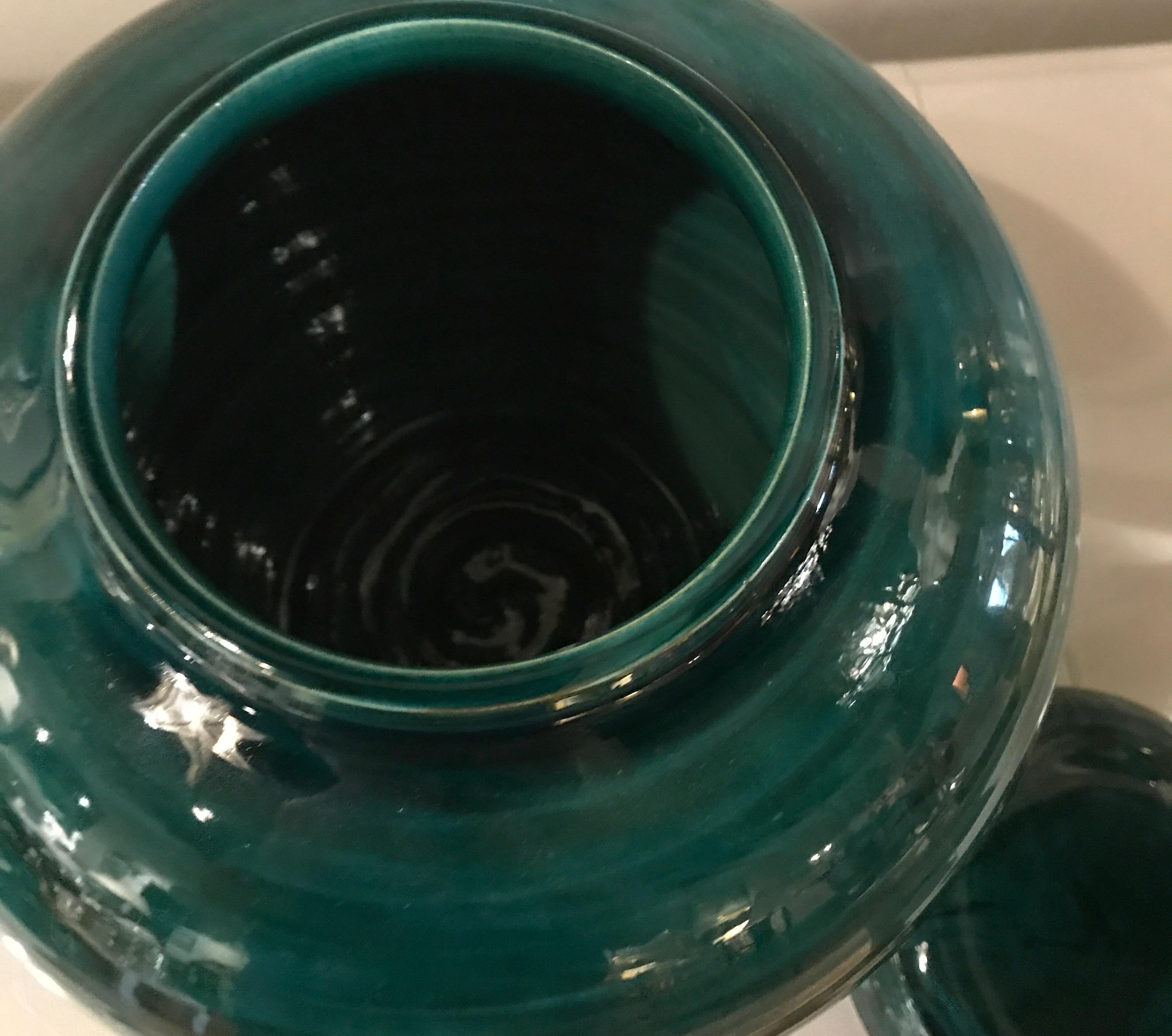 Italian Faux Malachite Porcelain Ginger Jar on Stand In Good Condition In West Palm Beach, FL