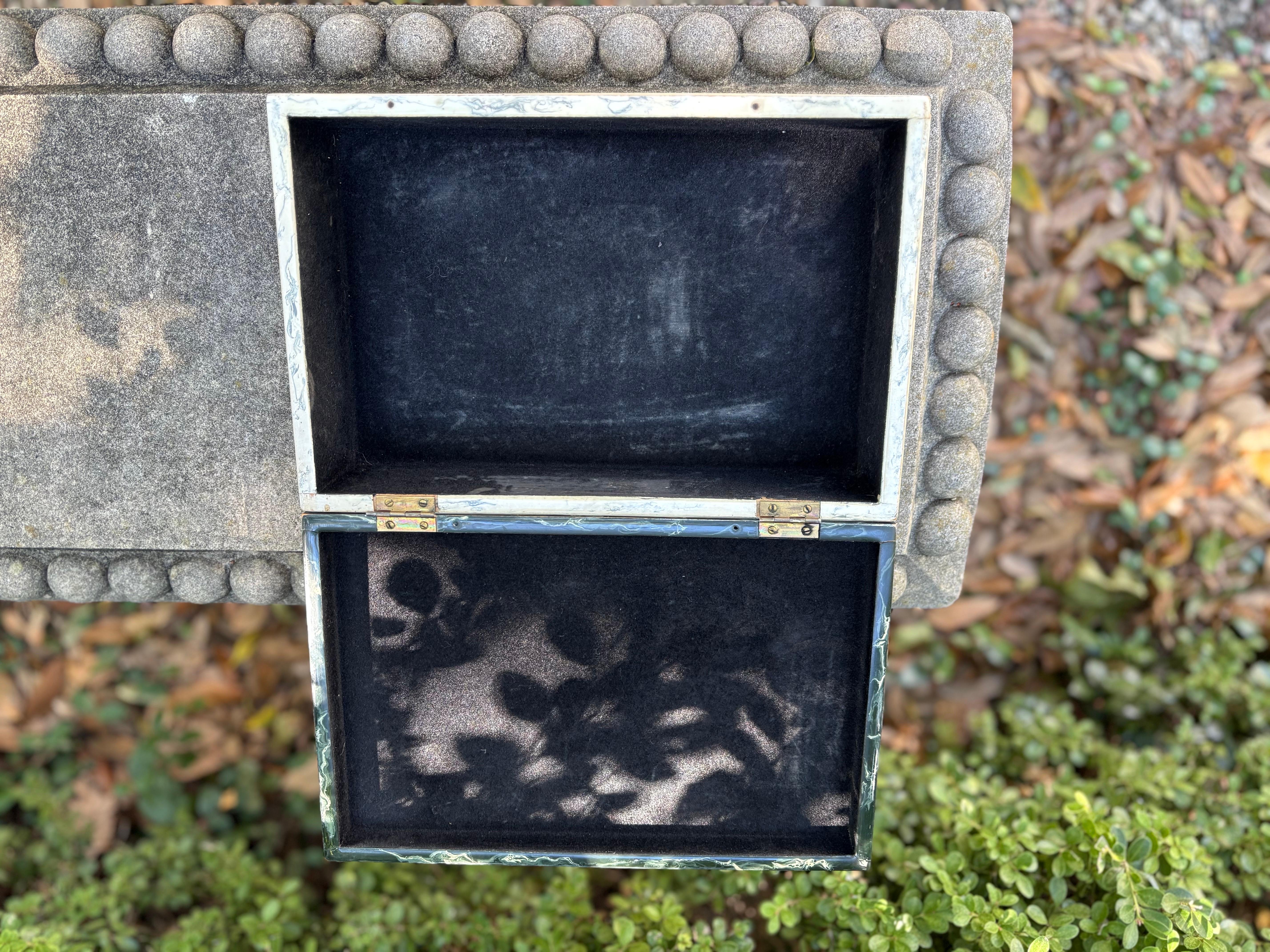 Italian Faux Marble Lacquered Box For Sale 3