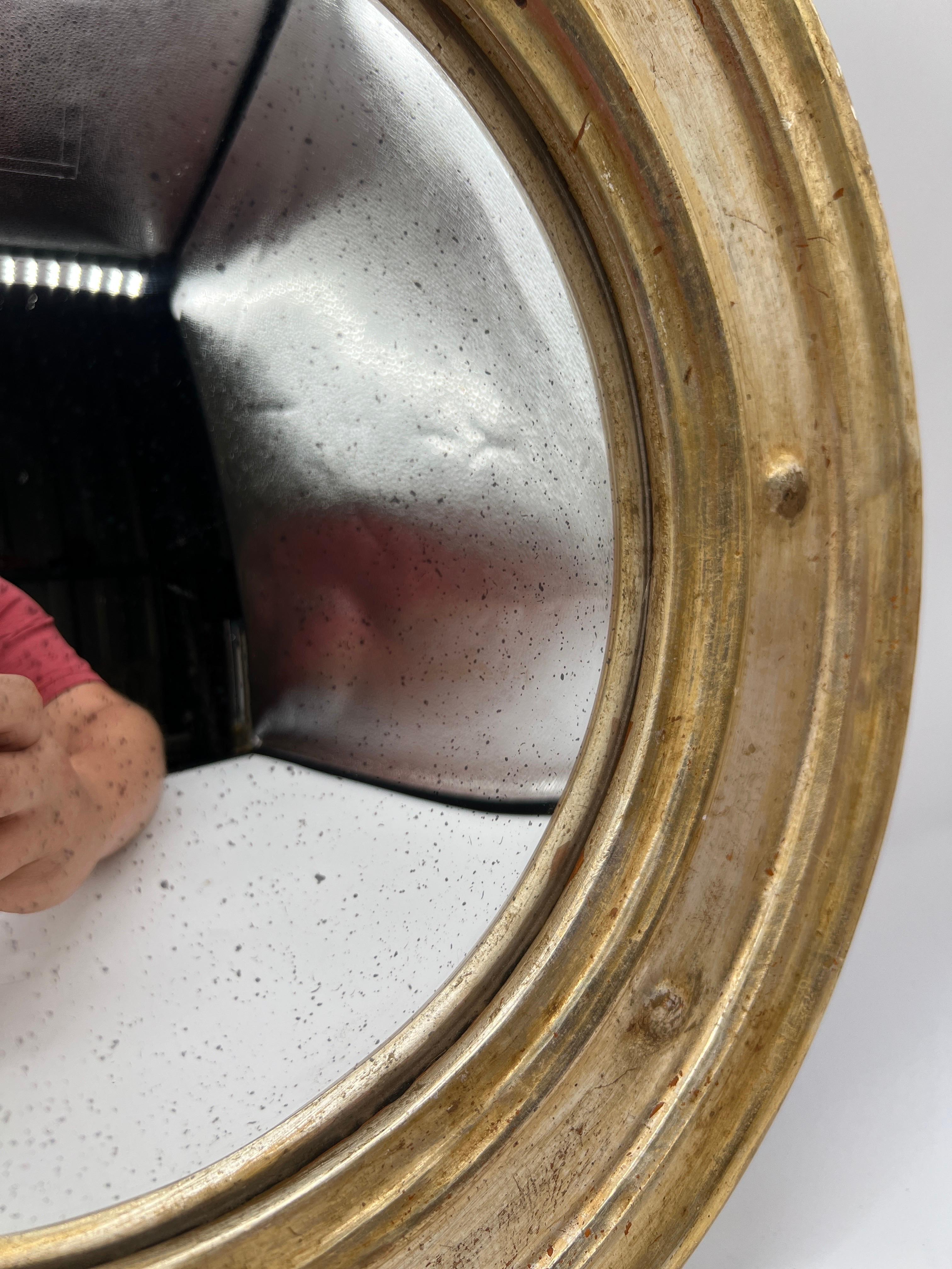 Italian Federal Style Silver Gilt Convex Wall Mirror In Good Condition For Sale In Atlanta, GA