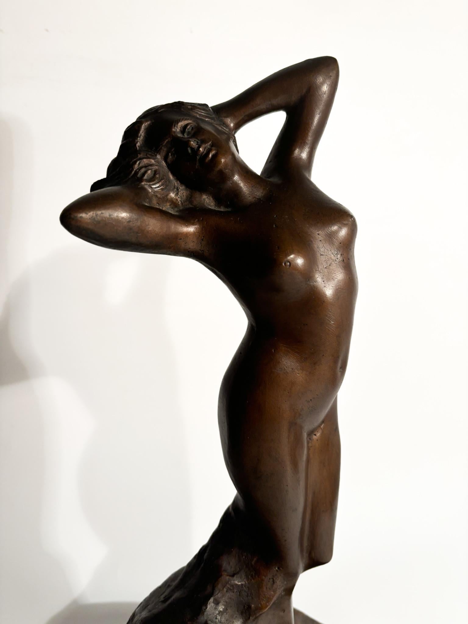 Fine XIX secolo Scultura italiana di bronzo femminile nuda di Vincenzo Aurisicchio del 1800 in vendita