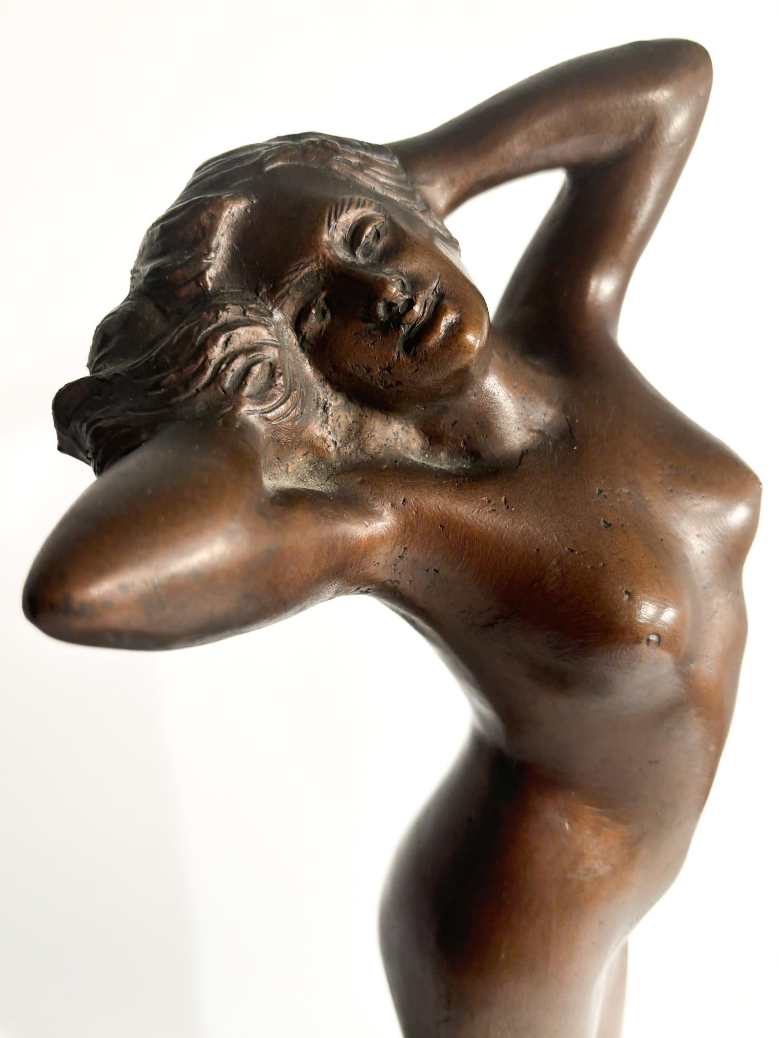 Scultura italiana di bronzo femminile nuda di Vincenzo Aurisicchio del 1800 in vendita 2