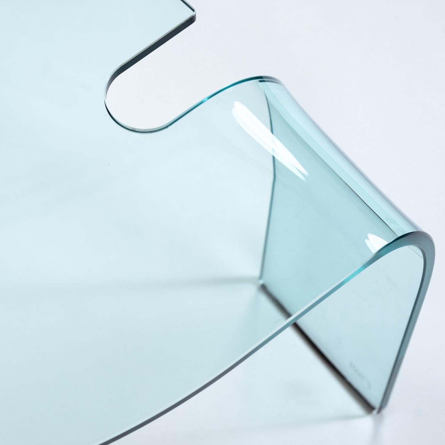 Italian Fiam bended glass Coffeetable by Hans Von Klier 4