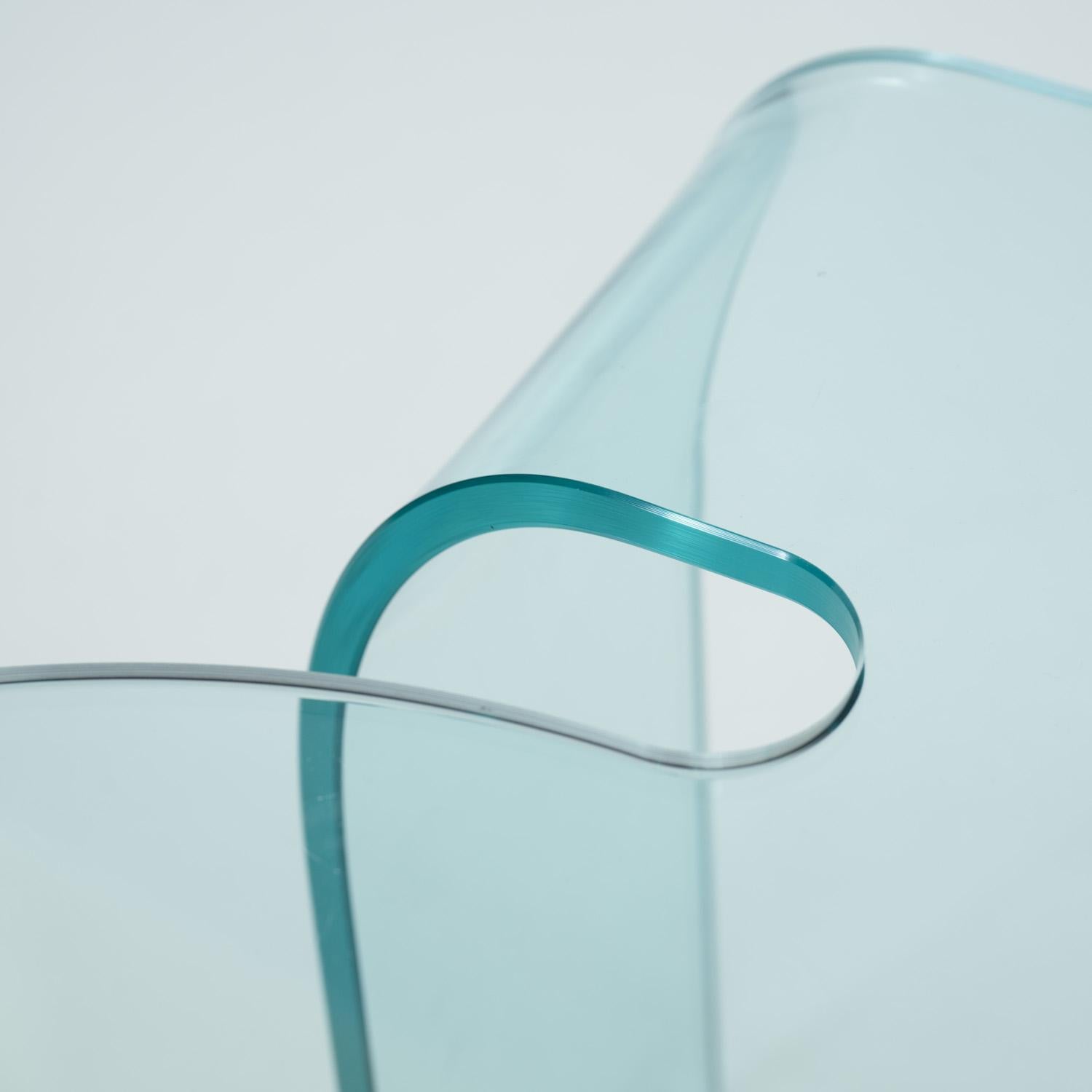 Italian Fiam bended glass Coffeetable by Hans Von Klier 6