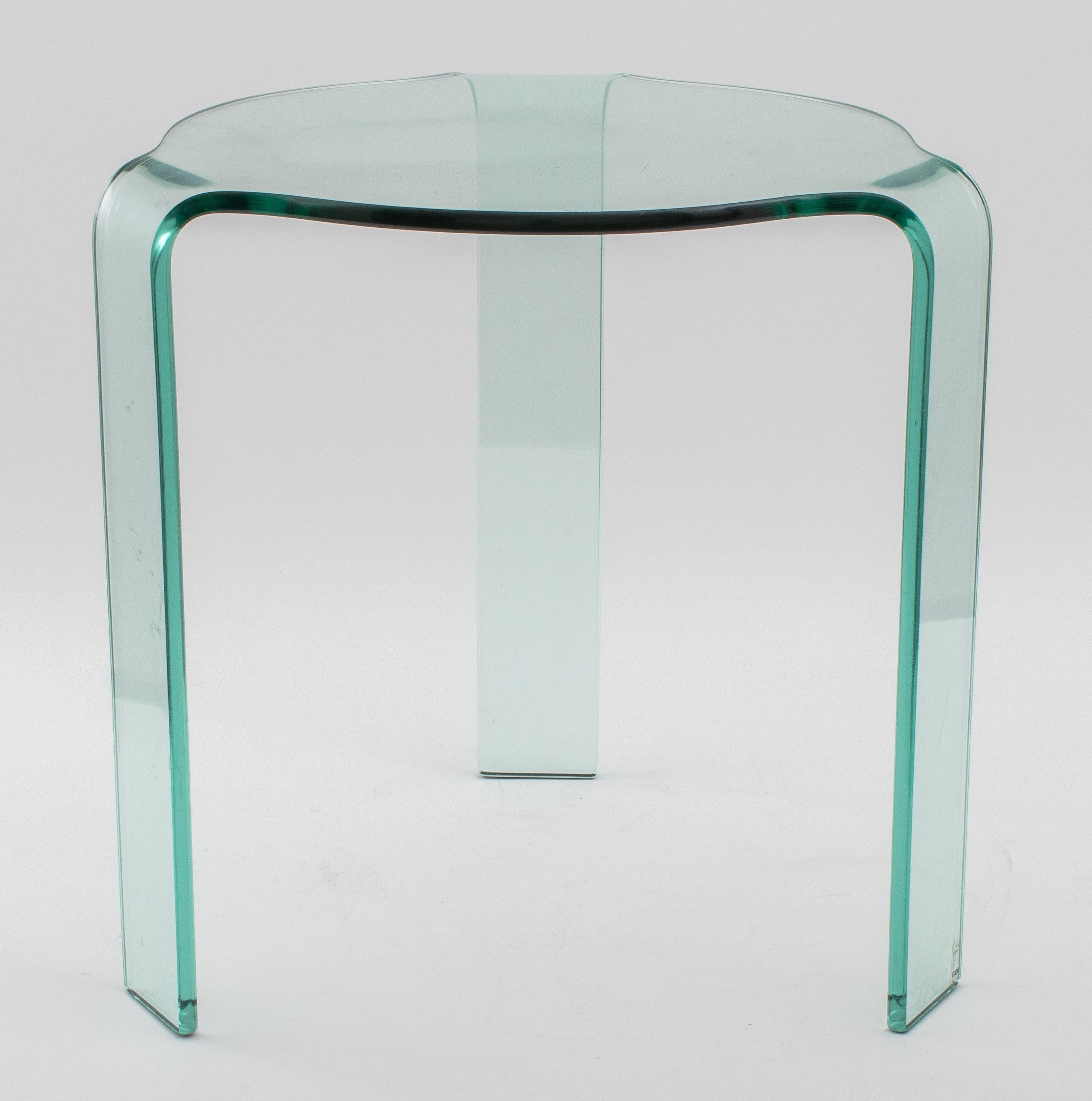 Italian Fiam Modern Glass Side Tables, Pair In Good Condition In New York, NY