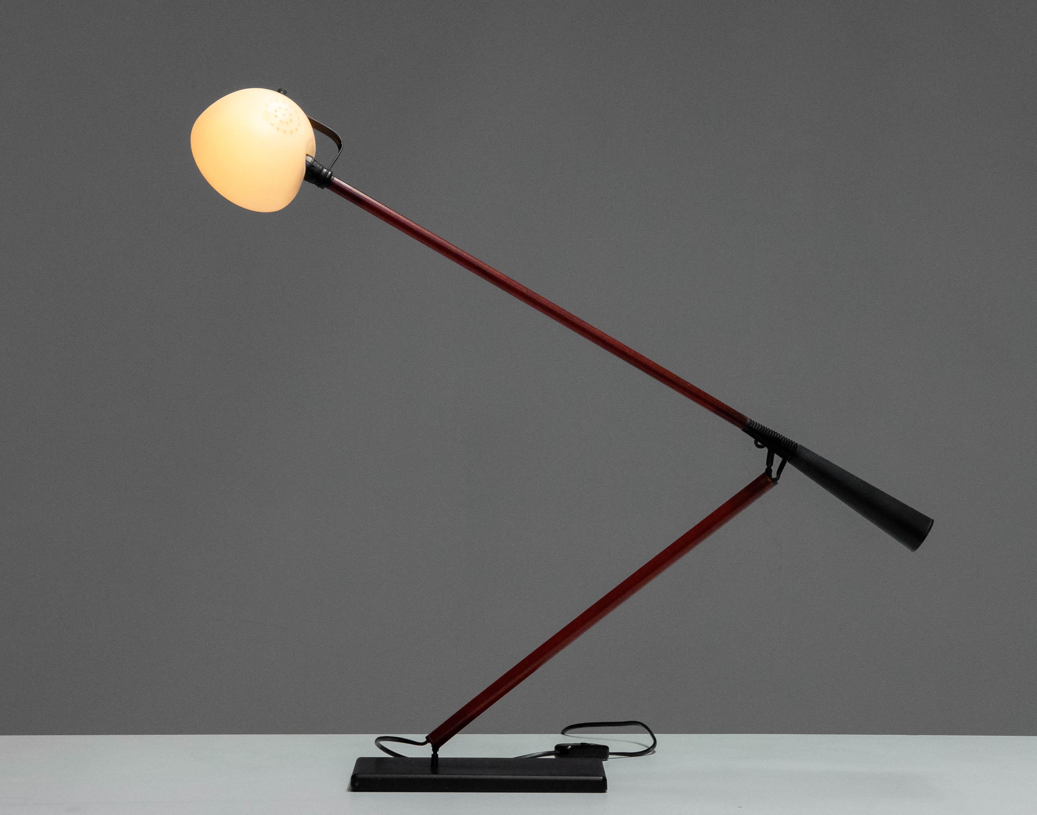 Italian Fiberglass Desk Lamp Table Lamp Model 613 By Paolo Rizzatto For Arteluce For Sale 2