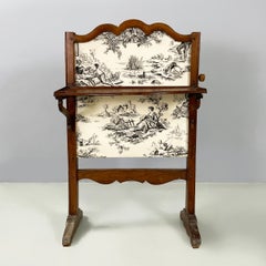 Italian Fire screen in black and white fabric and wood, early 1900s